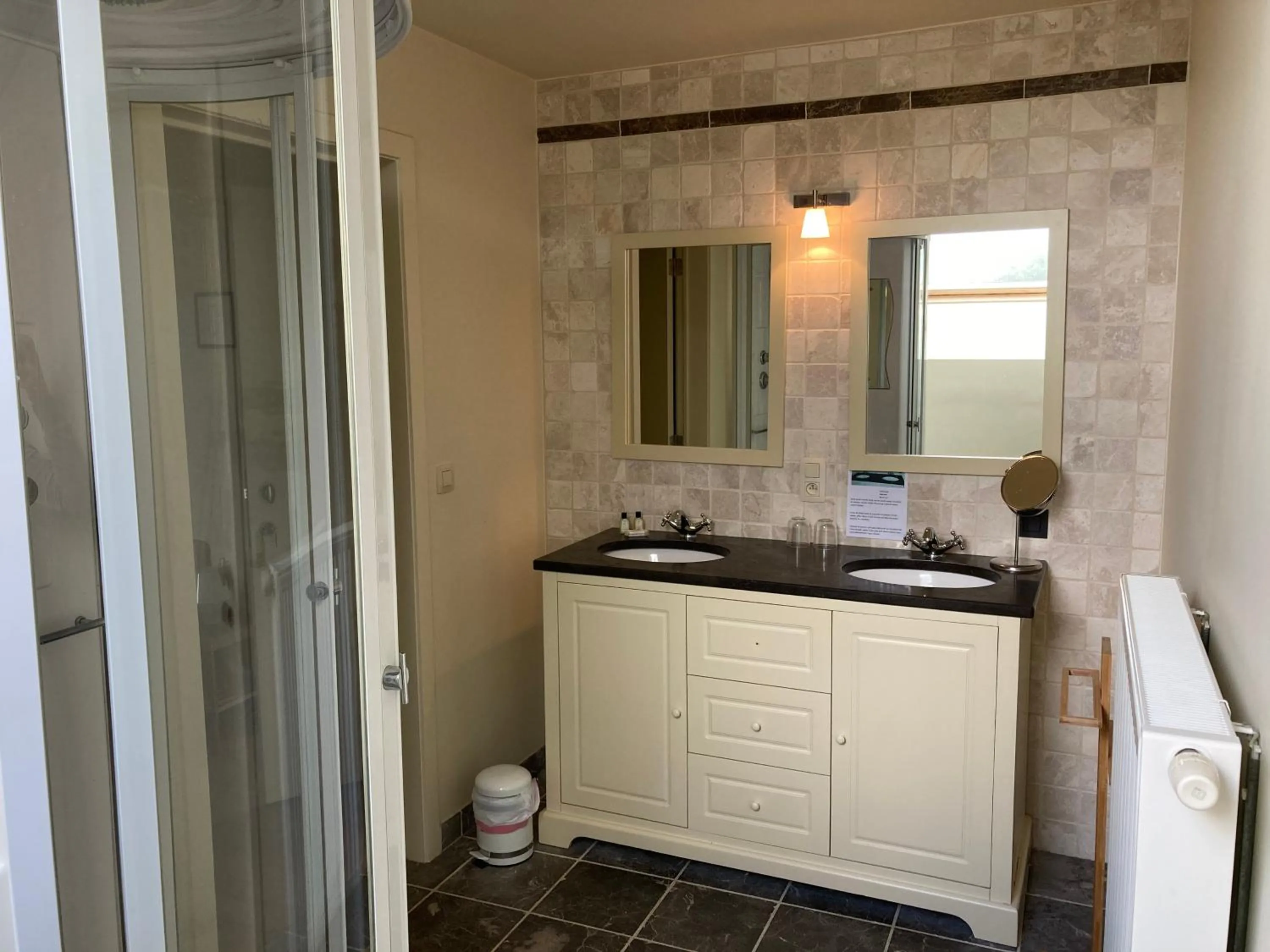 Shower in B&B Molen Ter Walle