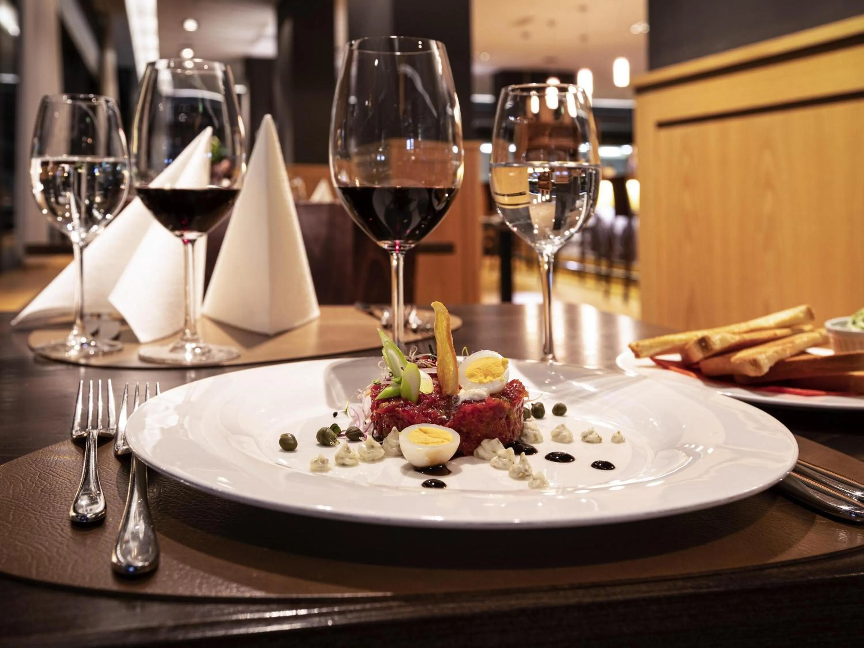 Restaurant/places to eat in Mercure Chur City West