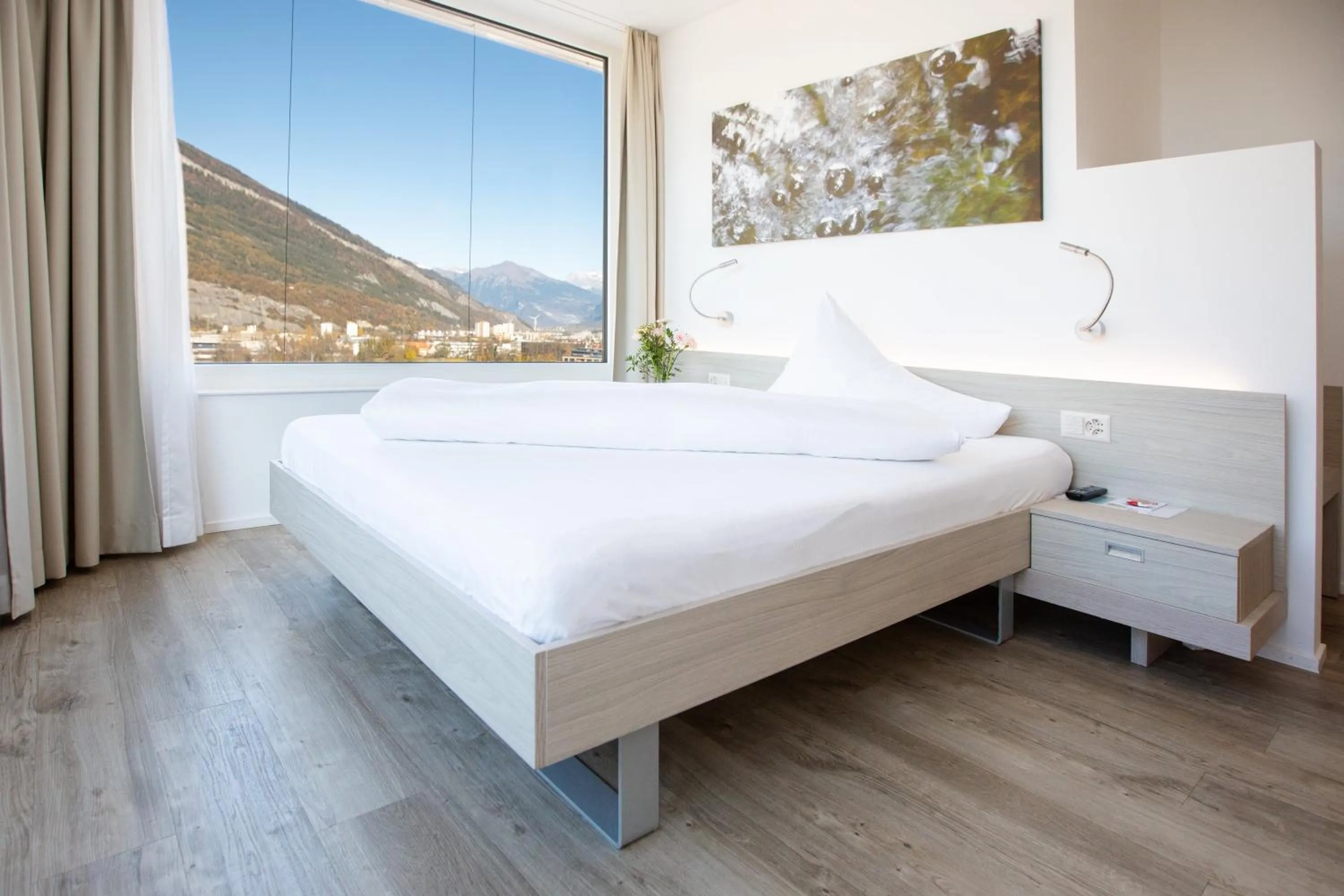 Bedroom, Bed in Mercure Chur City West