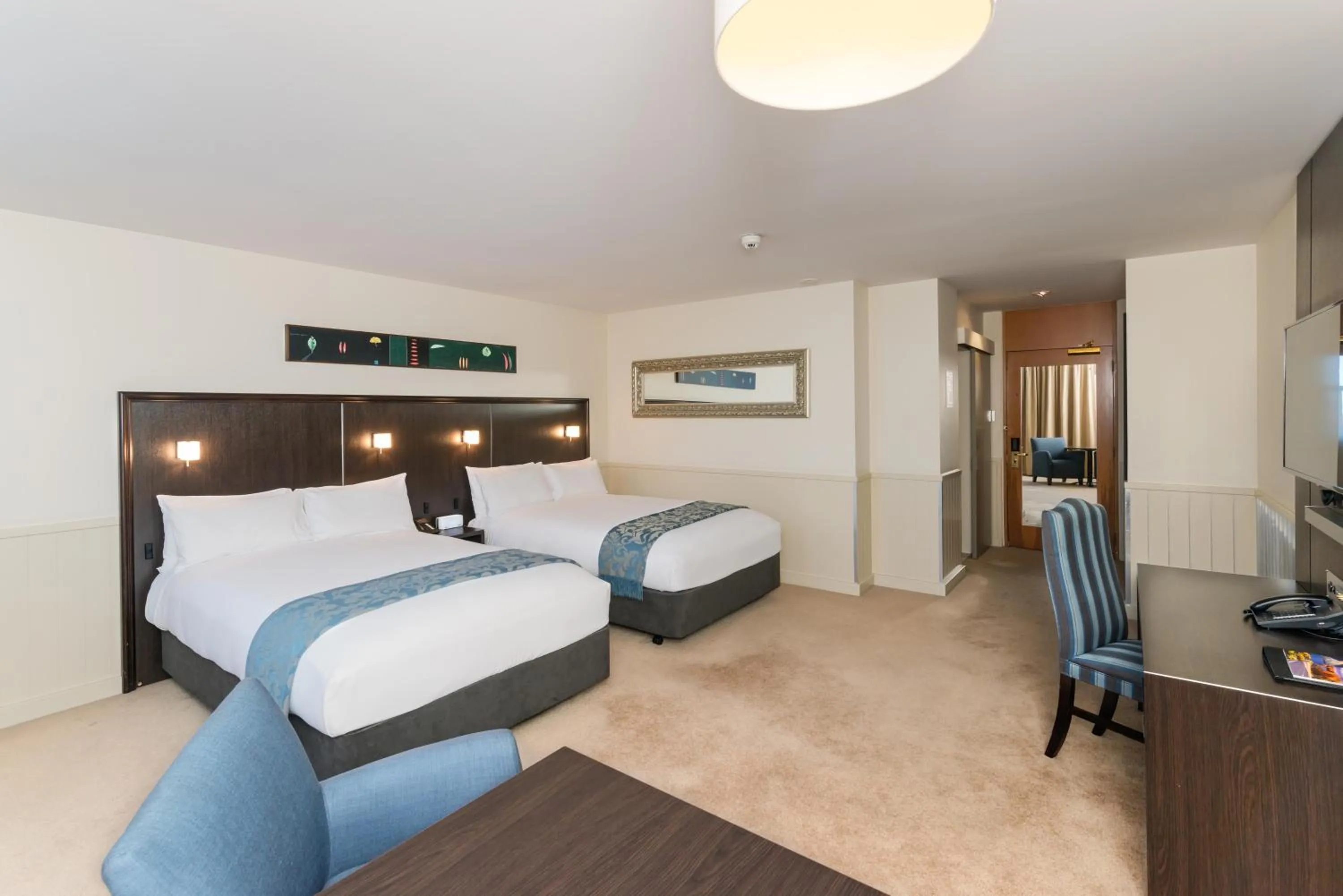 Bedroom, Bed in Scenic Hotel Southern Cross