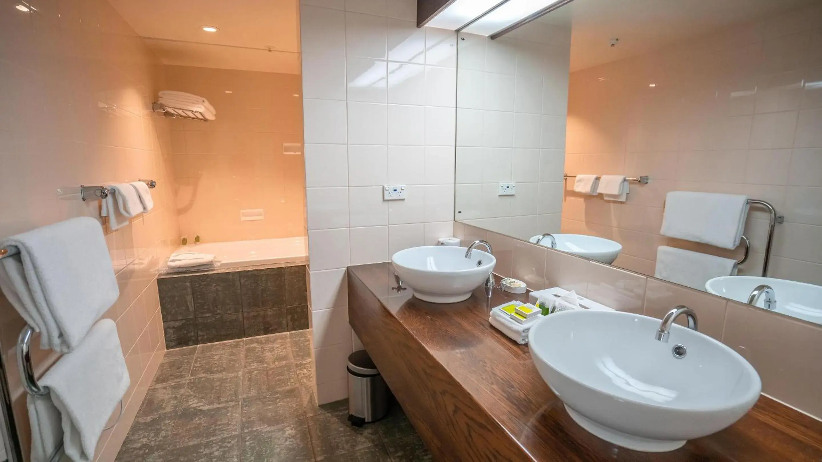 Bathroom in Scenic Hotel Southern Cross Bathroom in Scenic Hotel Southern Cross