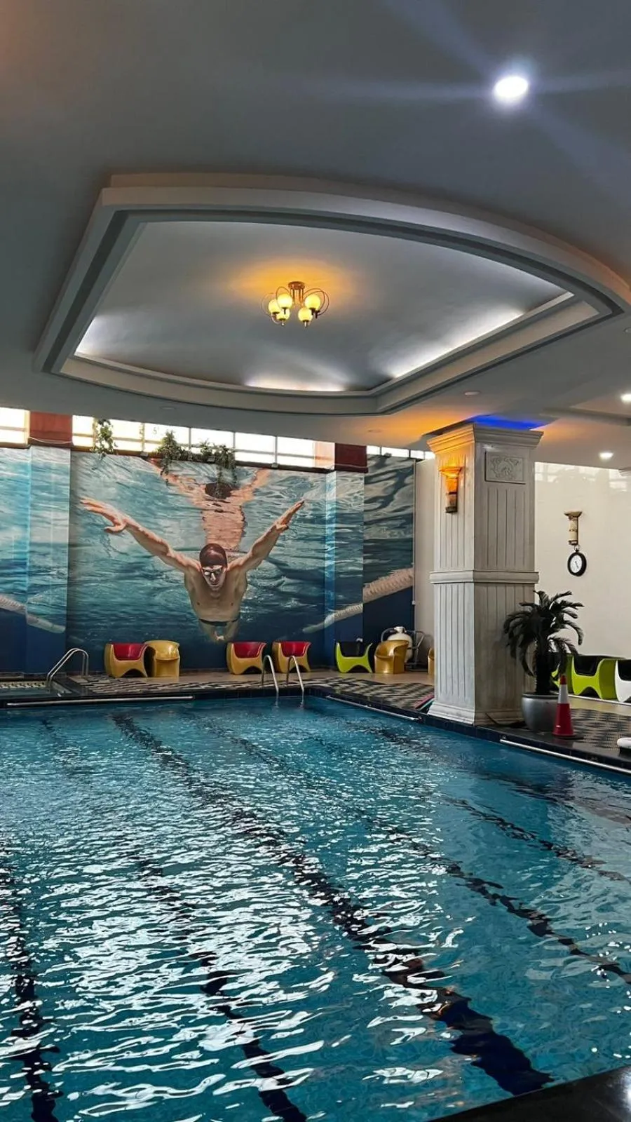 Swimming pool in Grandeur East فخامة الشرق للشقق المخدومة