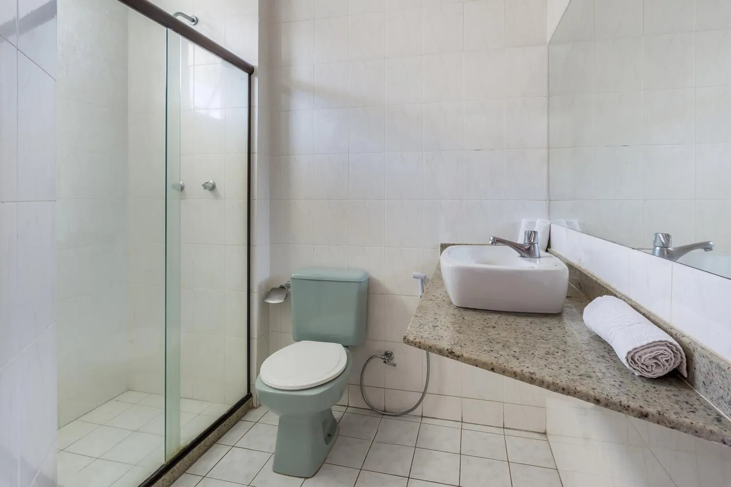 Shower in Apart Hotel Porto Príncipe