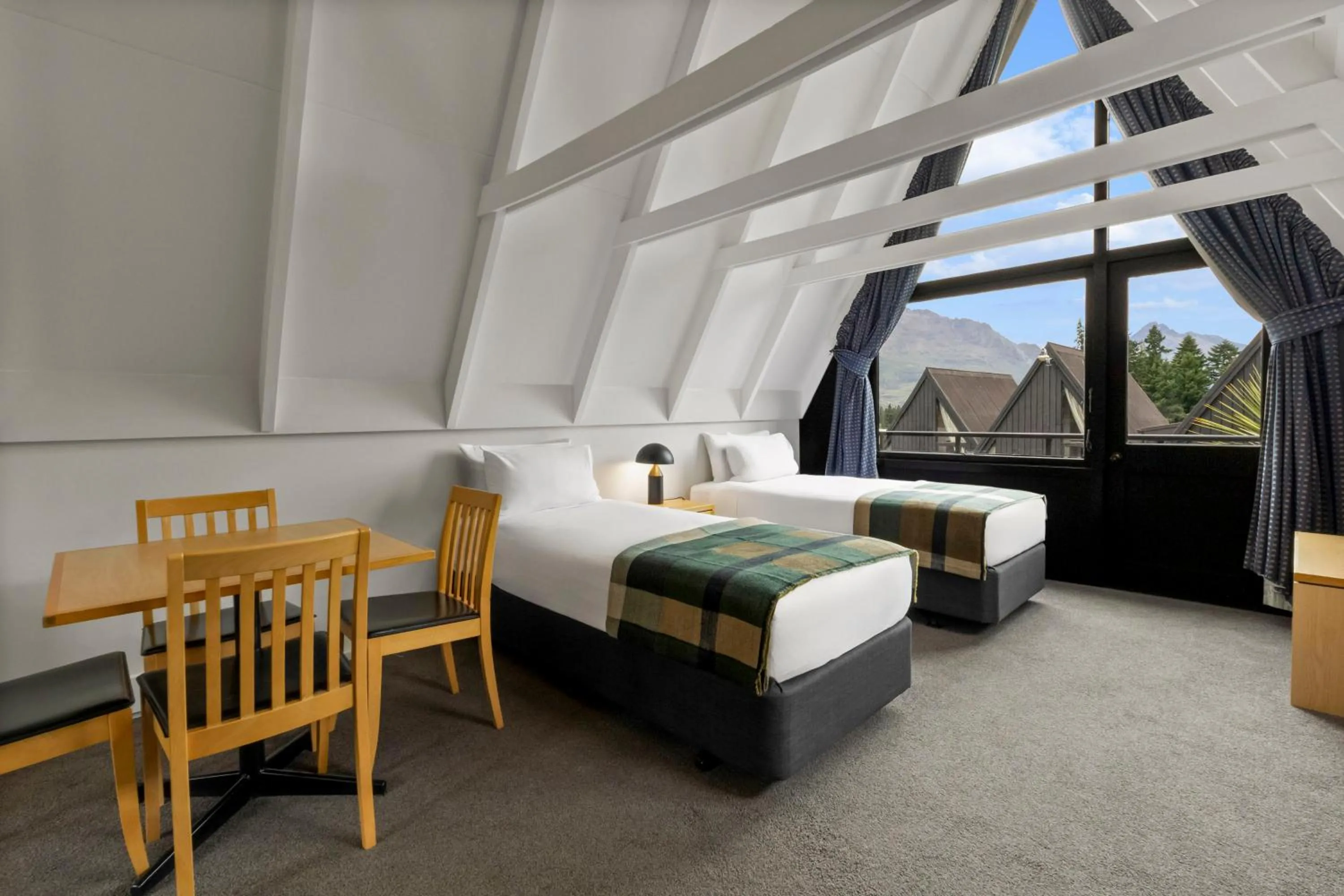 View (from property/room), Bed in Heartland Hotel Queenstown