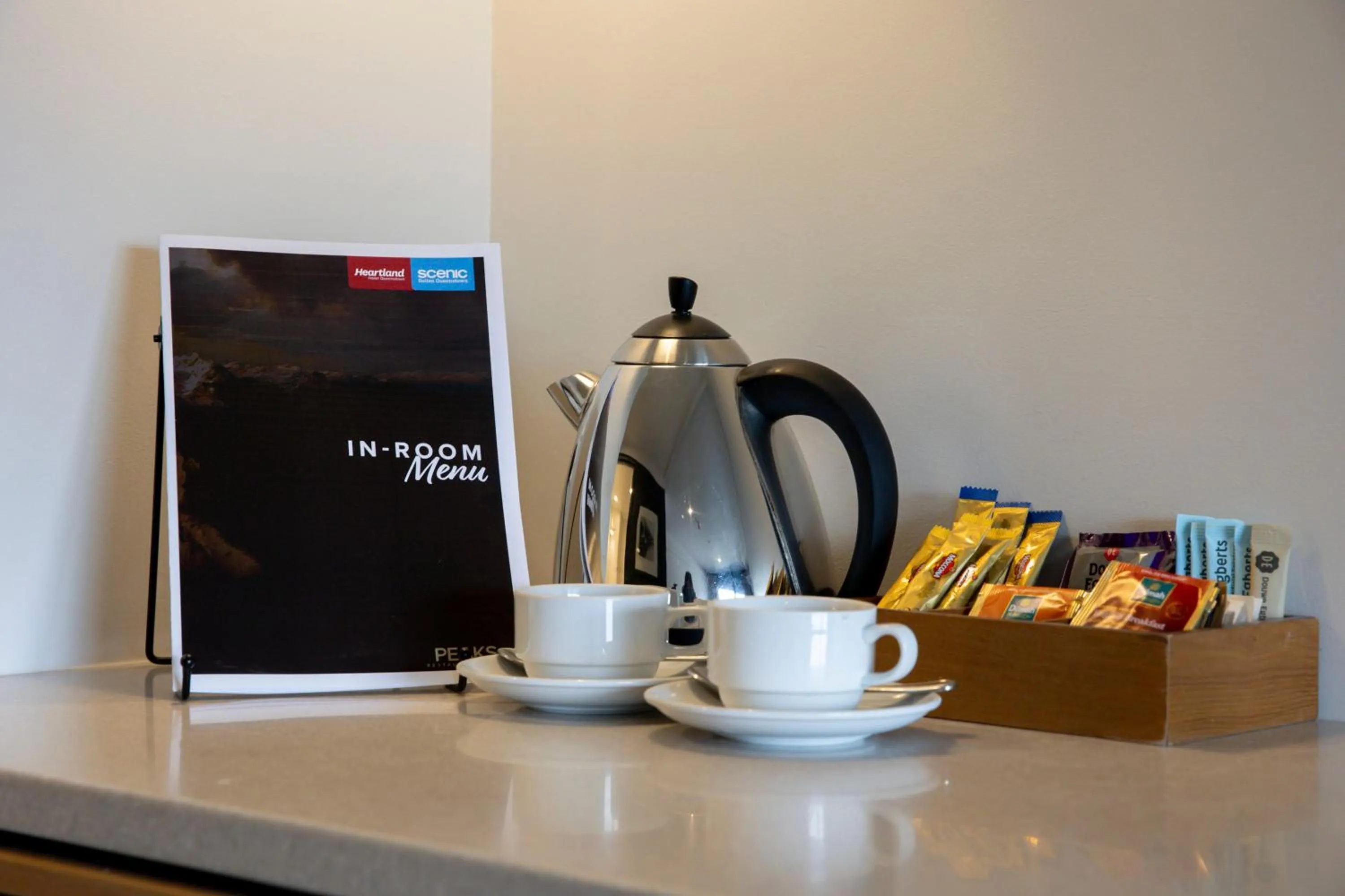 Coffee/tea facilities in Heartland Hotel Queenstown
