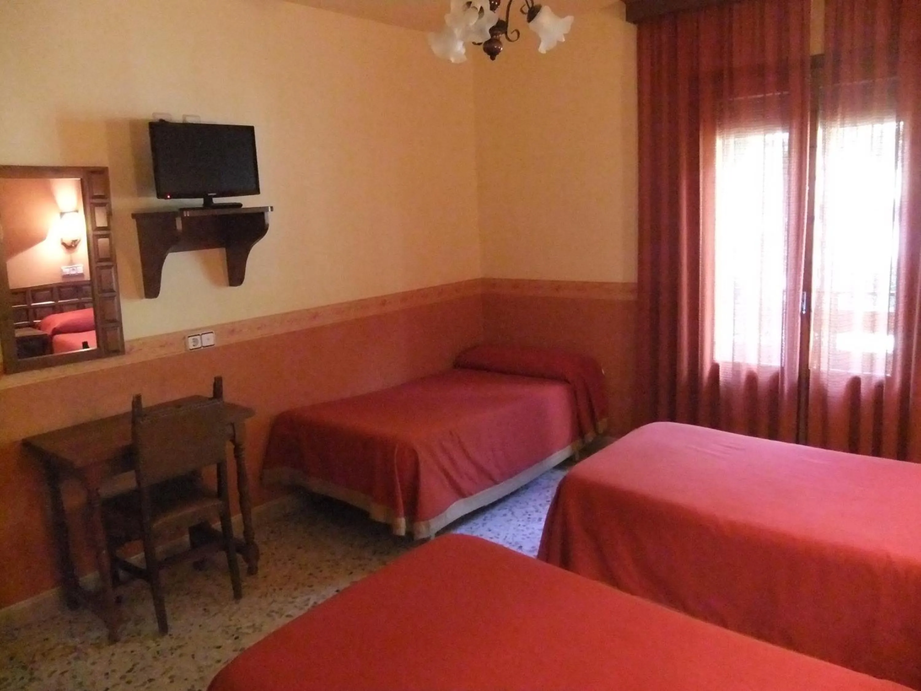Bedroom, Bed in Hotel Latre