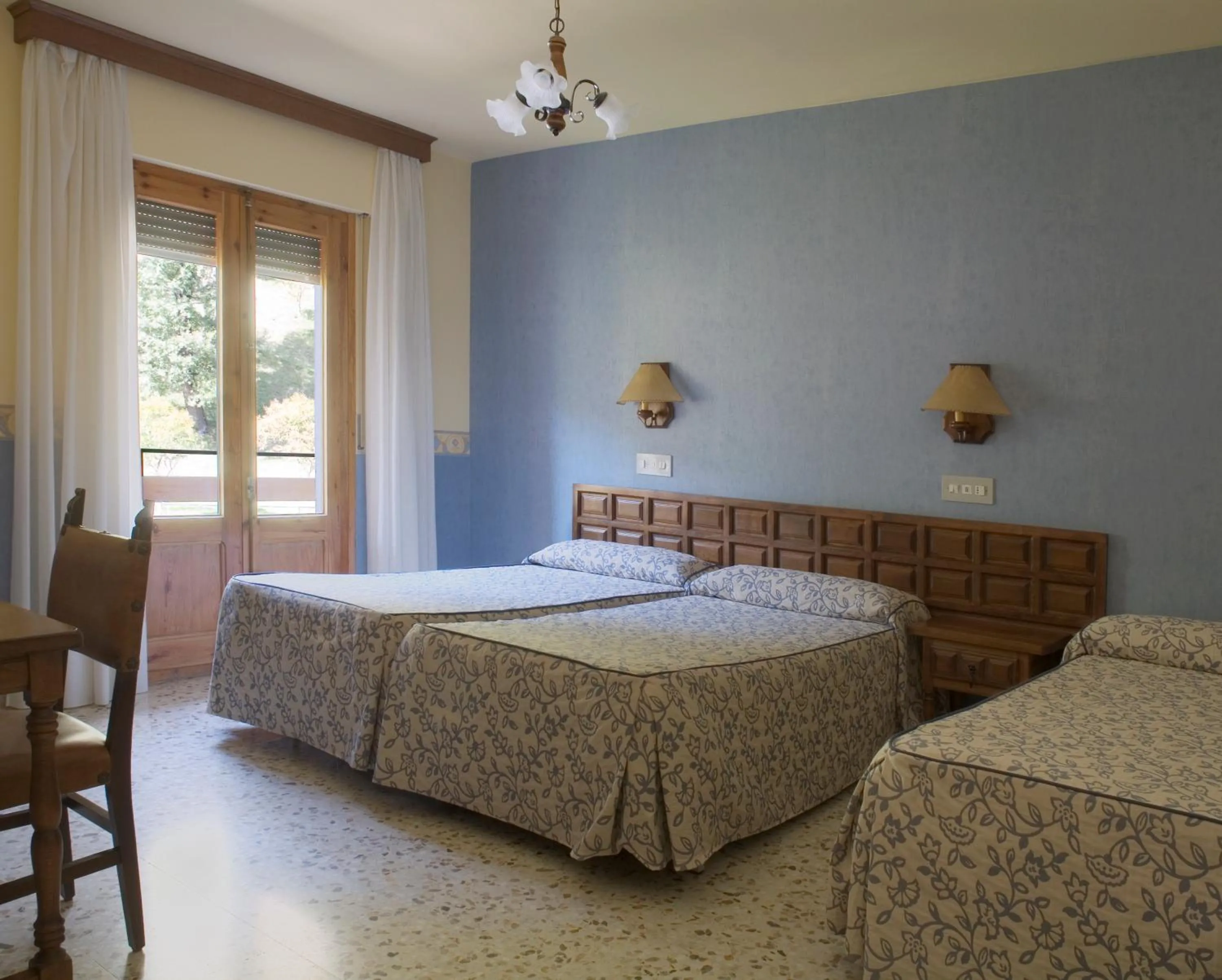 Bedroom, Bed in Hotel Latre