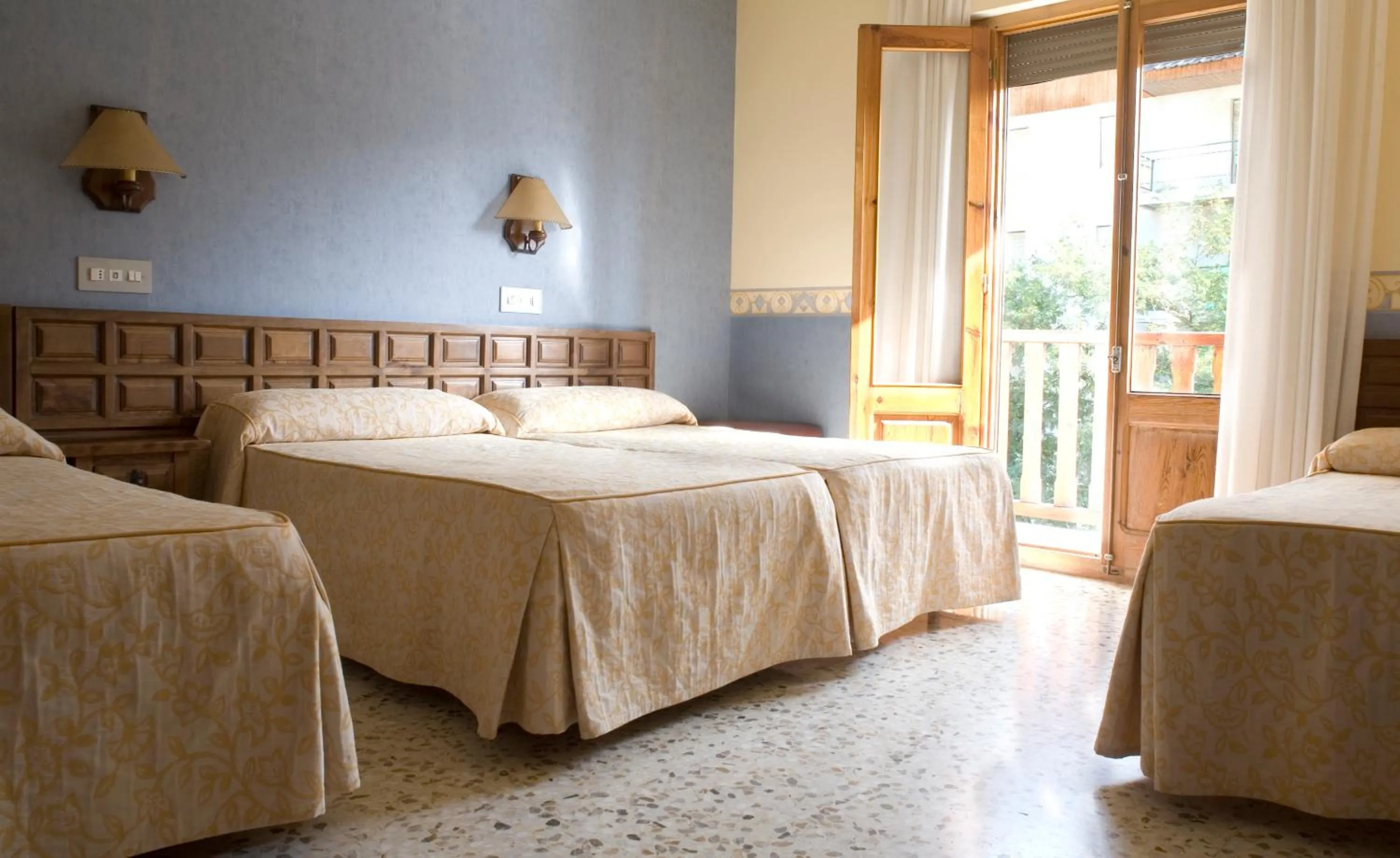 Bedroom, Bed in Hotel Latre