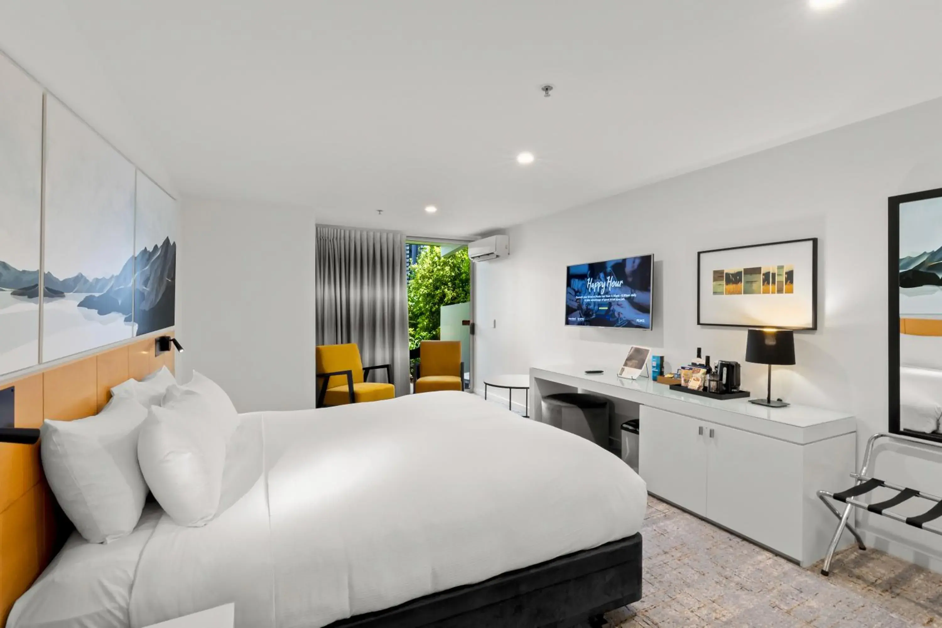 Superior Room Split King - Non-View in Scenic Suites Queenstown Superior Room Split King - Non-View in Scenic Suites Queenstown