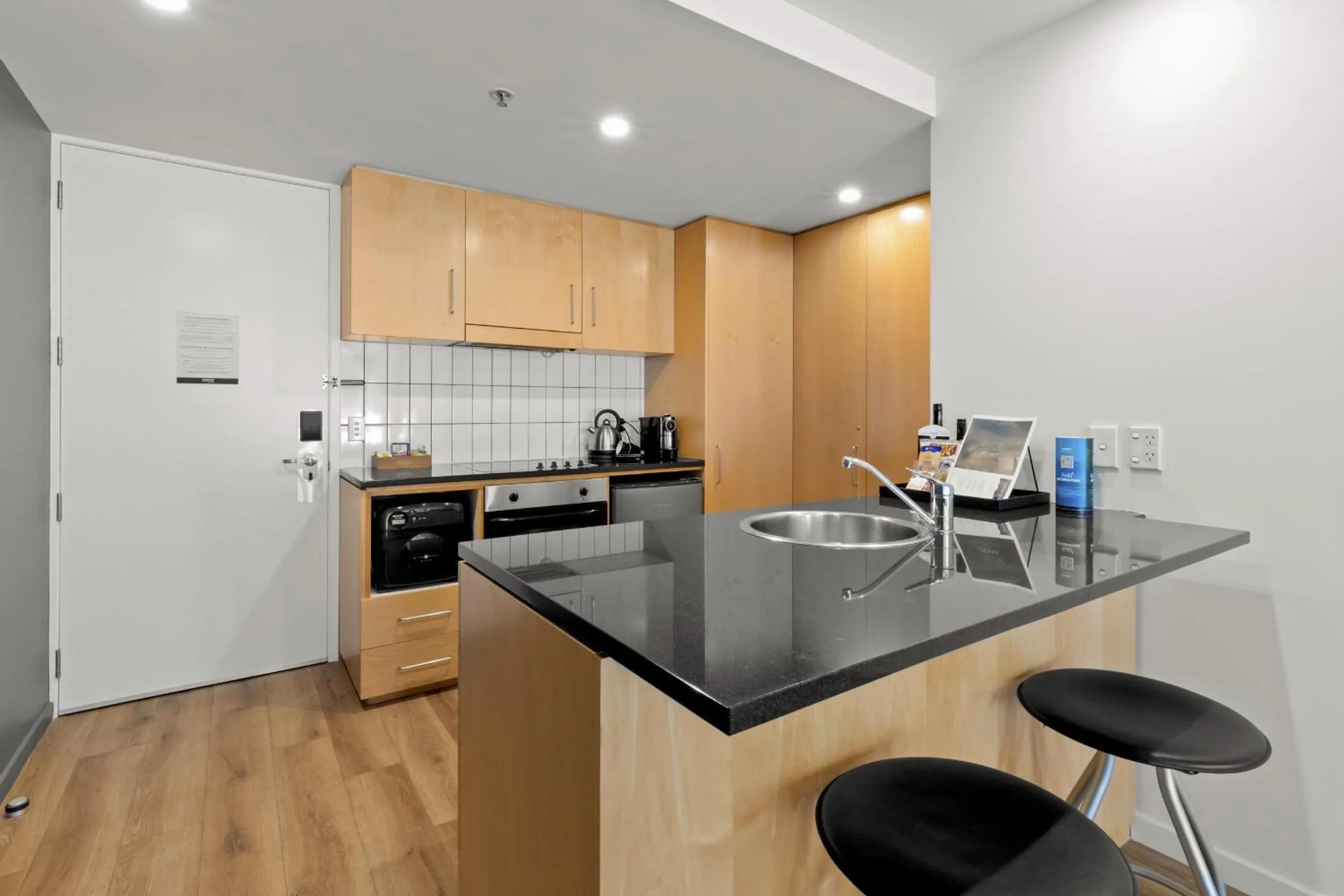 Coffee/tea facilities in Scenic Suites Queenstown