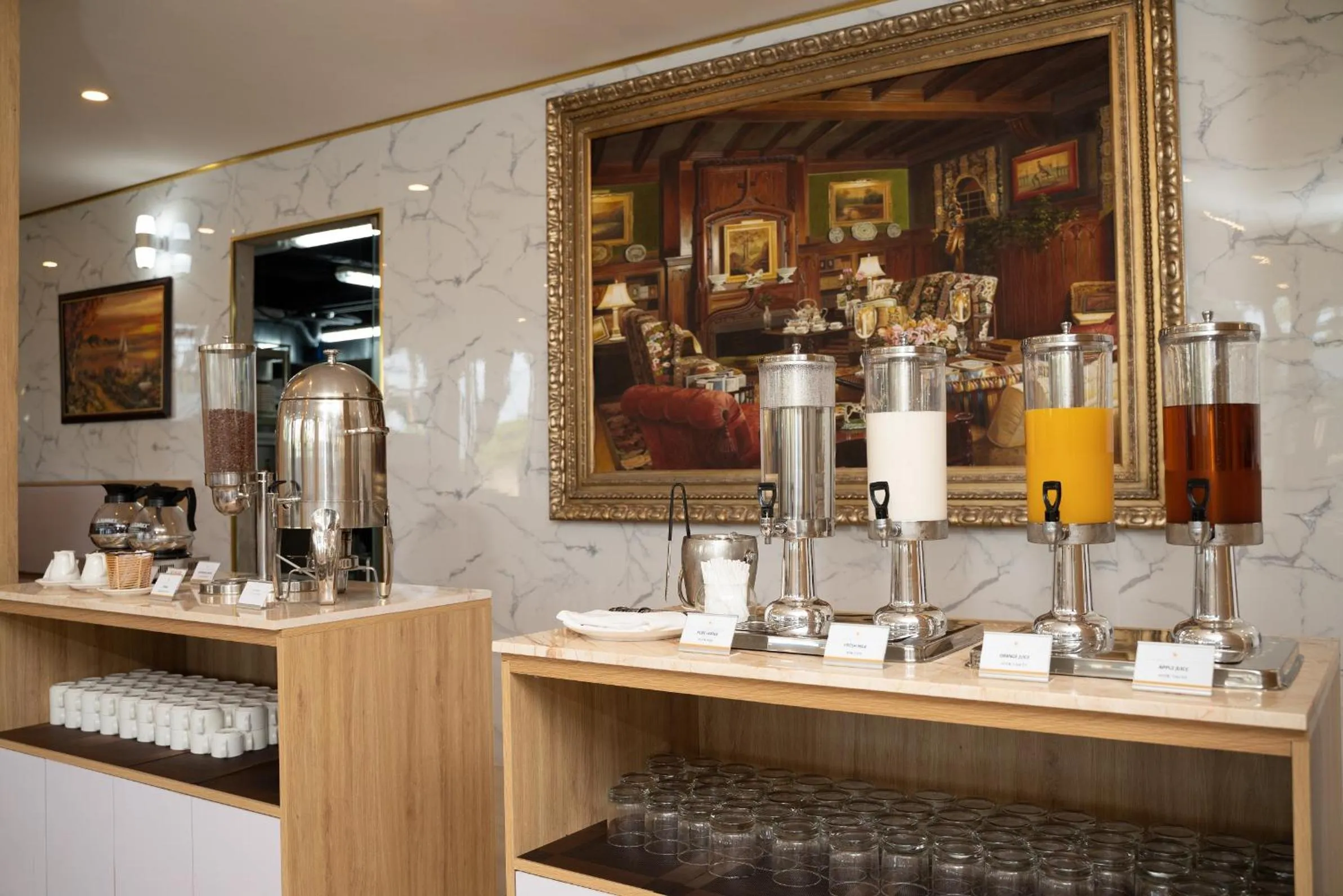 Restaurant/places to eat in CEREJA Hotel & Resort Dalat