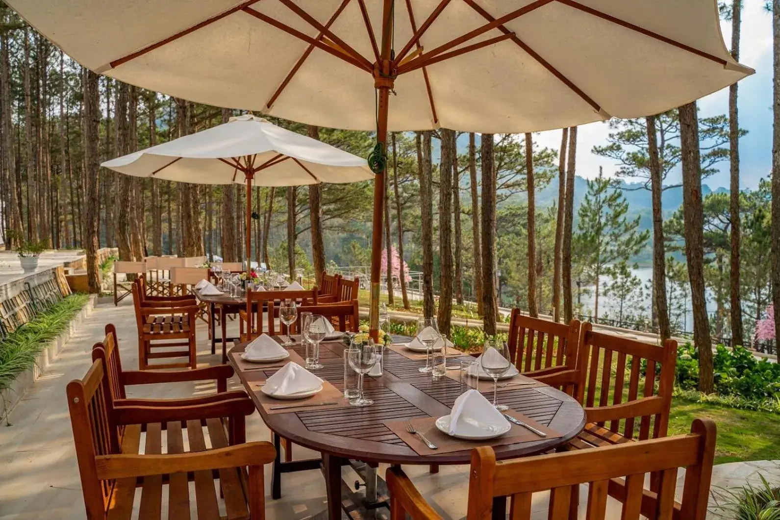 Restaurant/places to eat in CEREJA Hotel & Resort Dalat Restaurant/places to eat in CEREJA Hotel & Resort Dalat