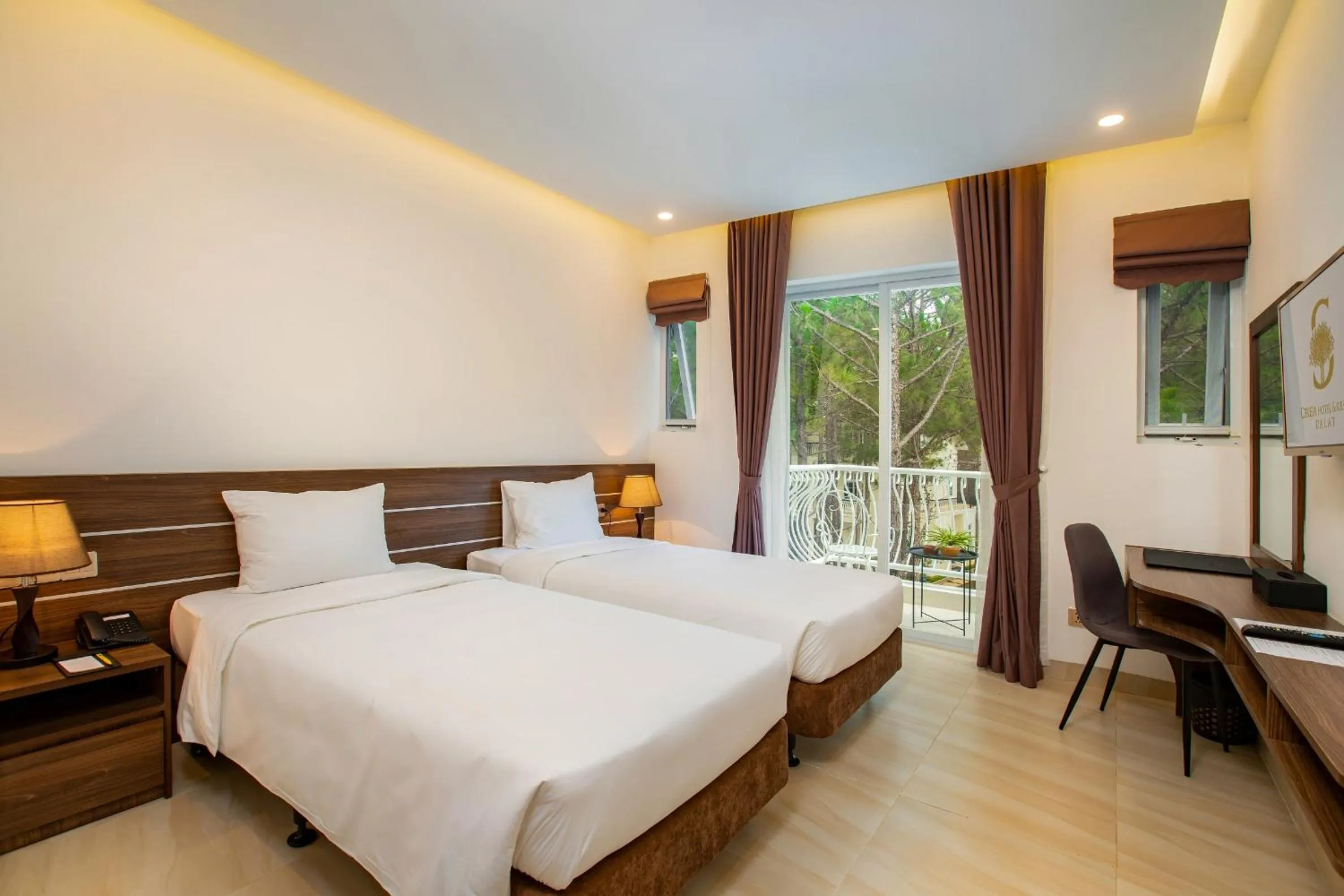 Bed in CEREJA Hotel & Resort Dalat