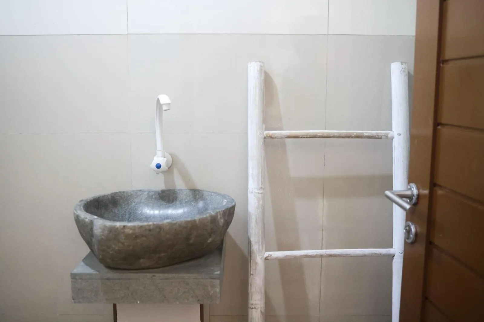 Bathroom in Castaway Island Hostel