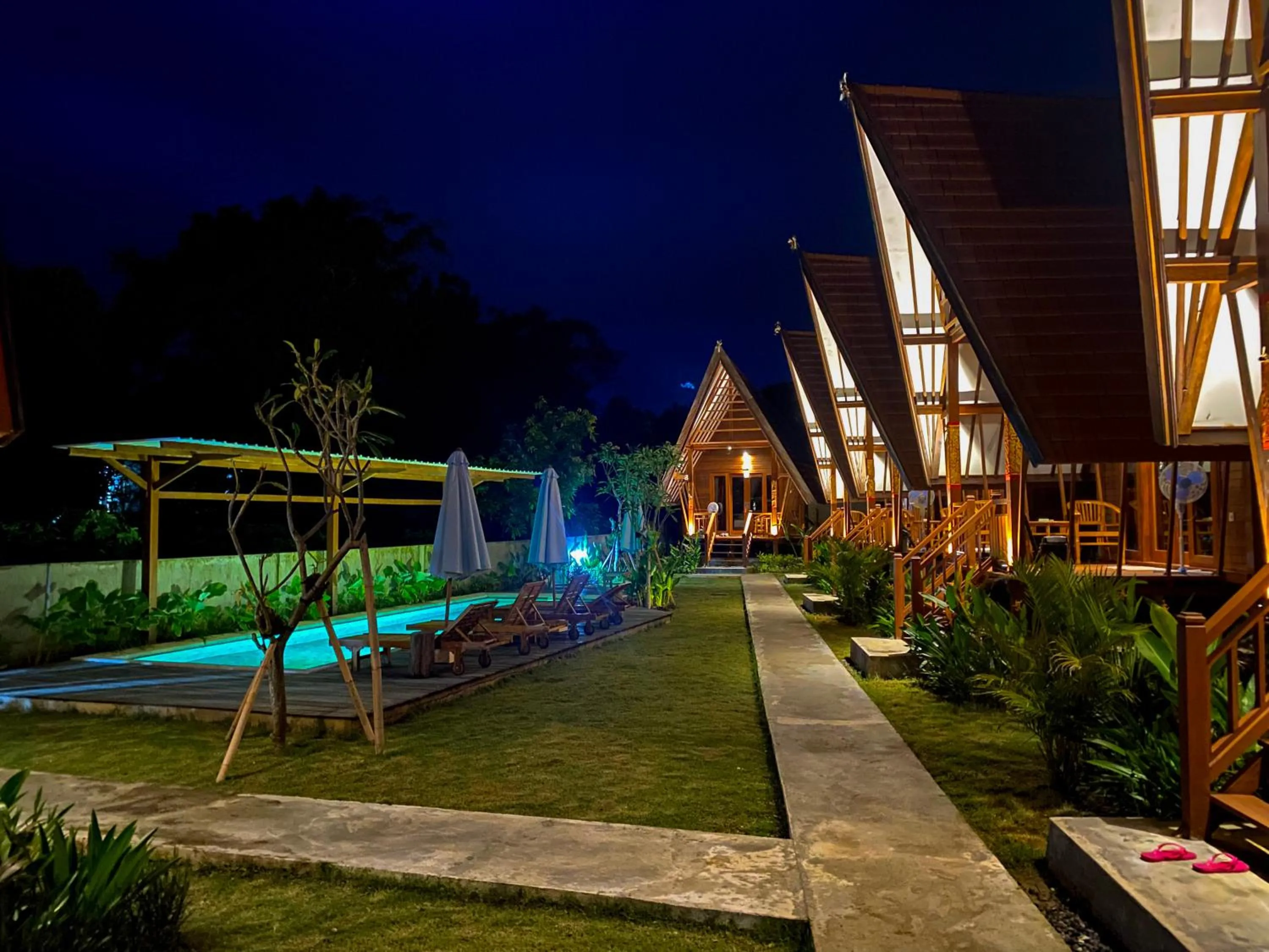 Pool view in Castaway Island Hostel