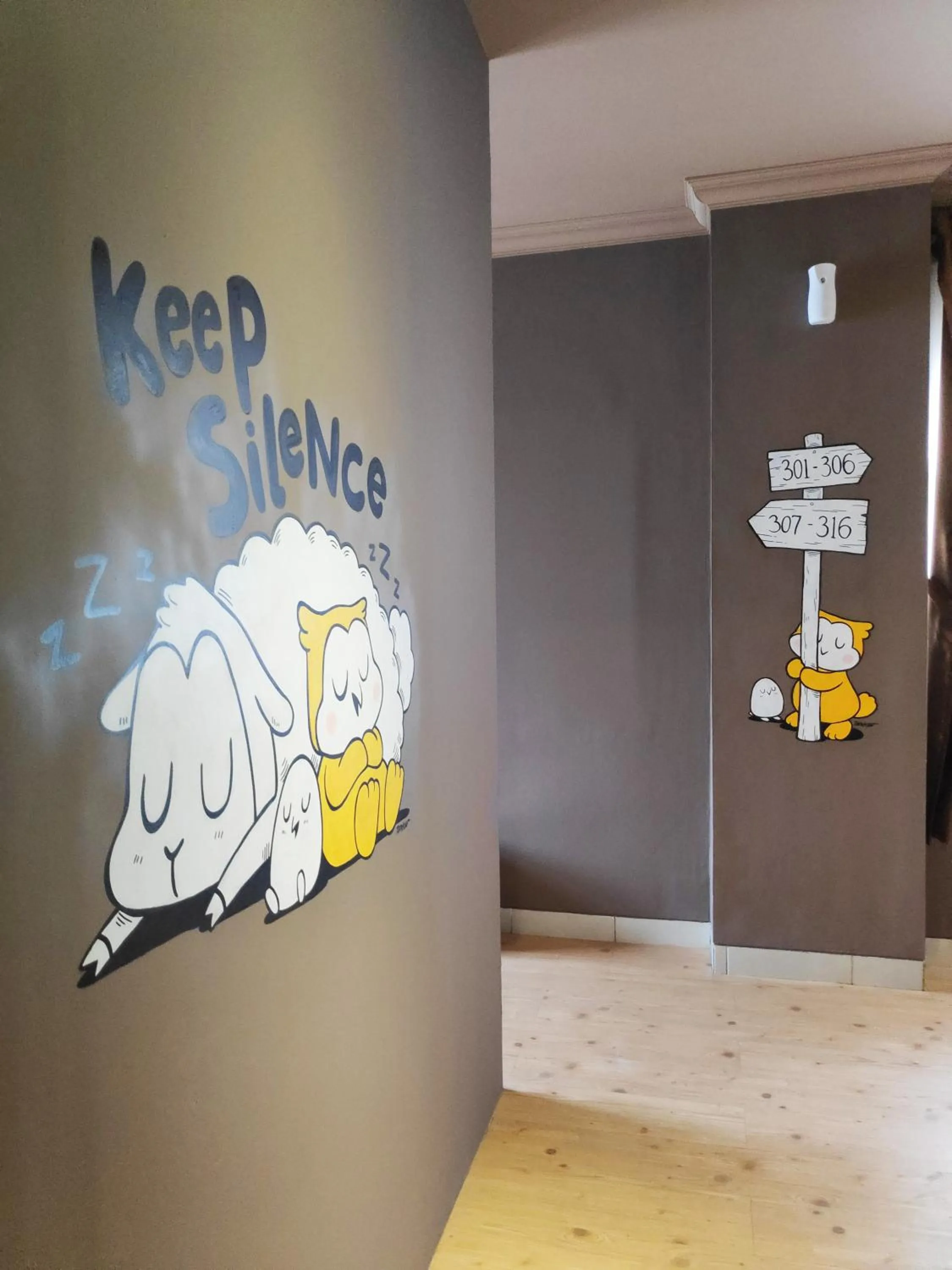 Property logo or sign in VK Pods PIK