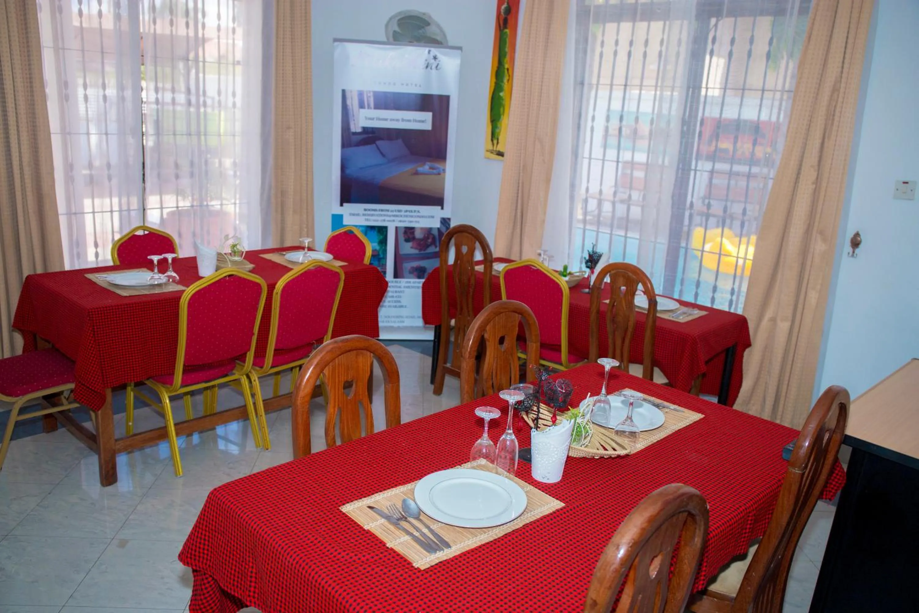 Restaurant/places to eat in Mikocheni Condo Hotel & Apartments