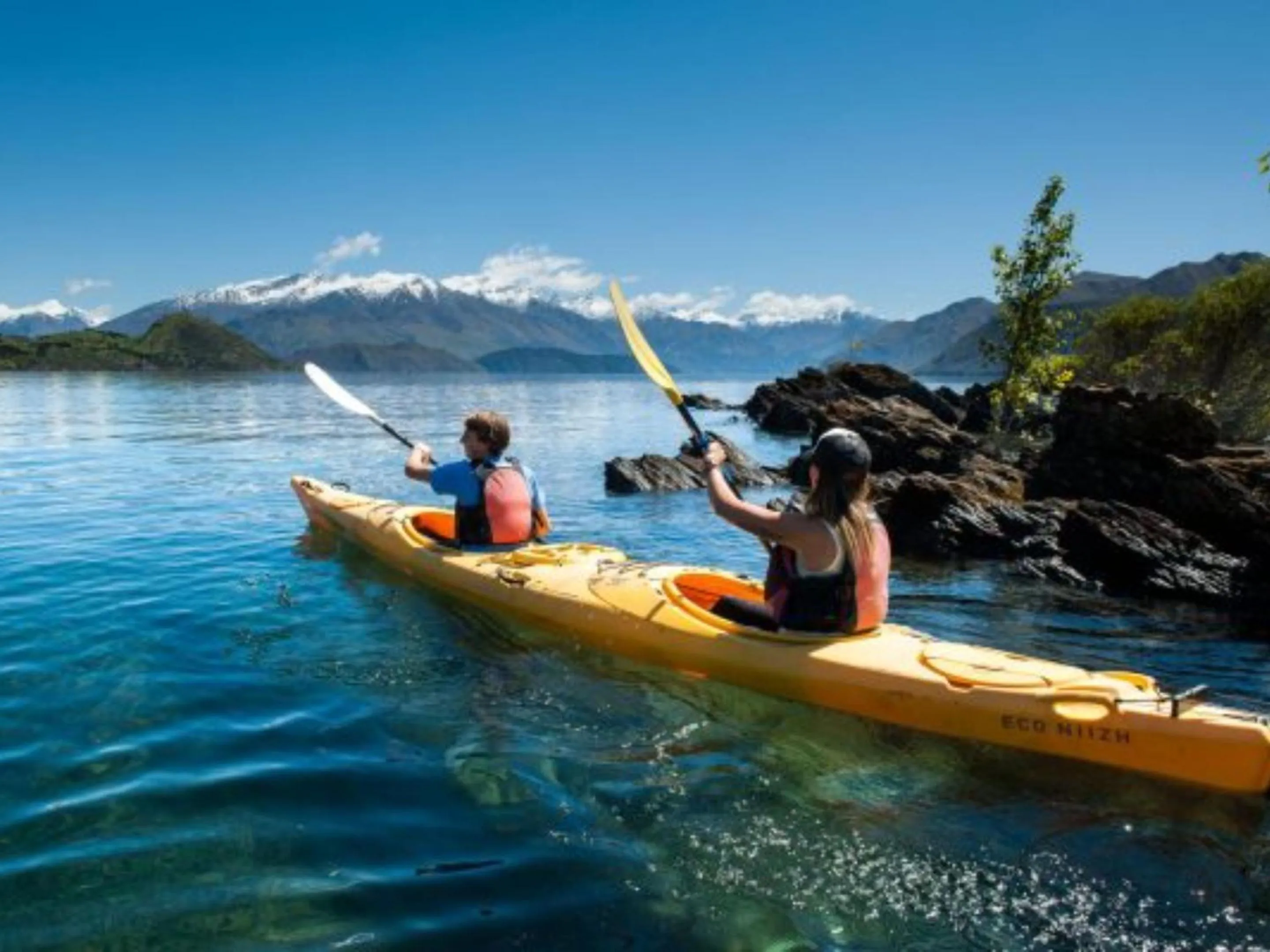 Canoeing in Wanaka Springs Lodge