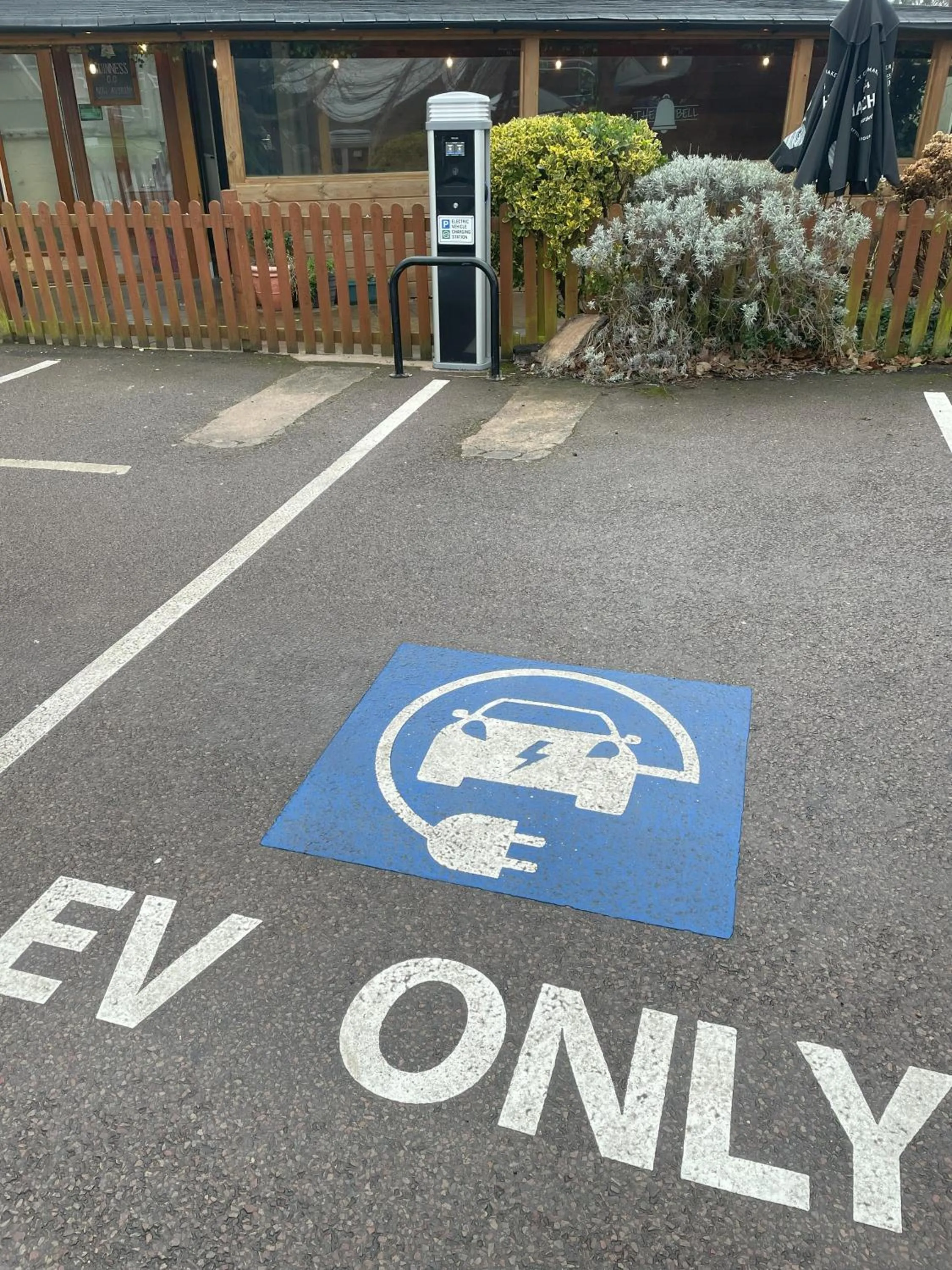 Parking in The Bell Inn