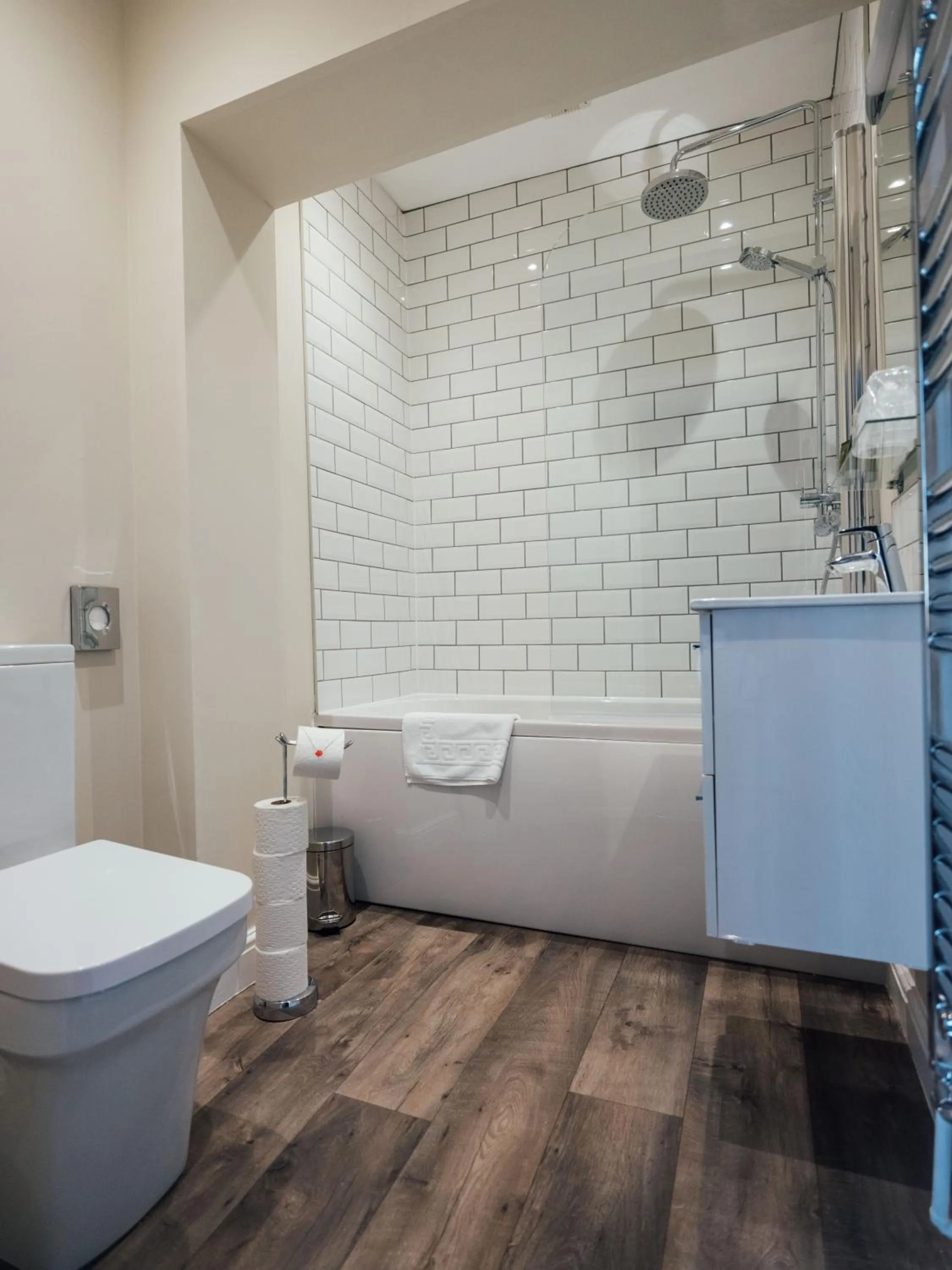 Bathroom in The Bell Inn