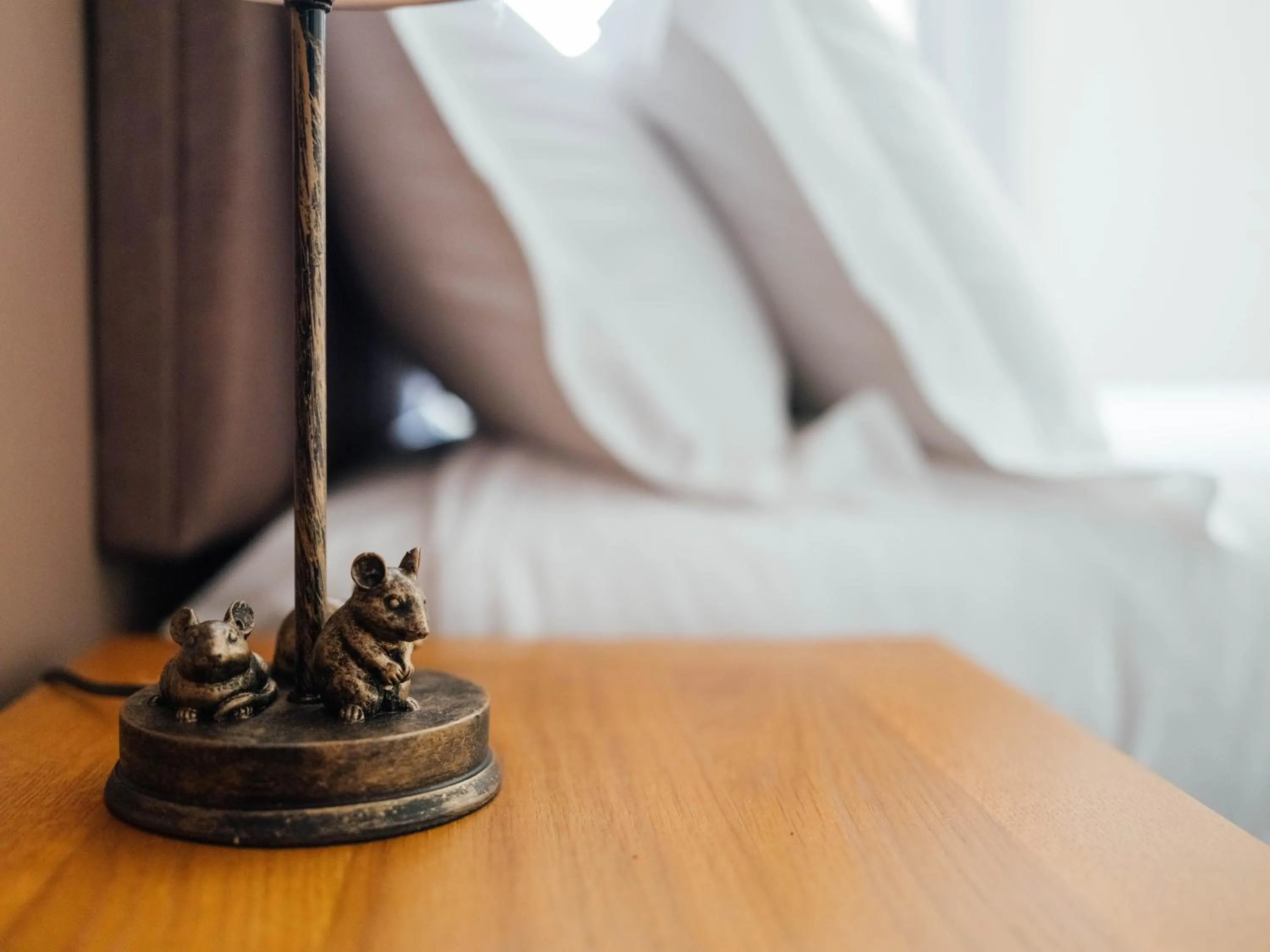 Bedroom, Bed in The Bell Inn