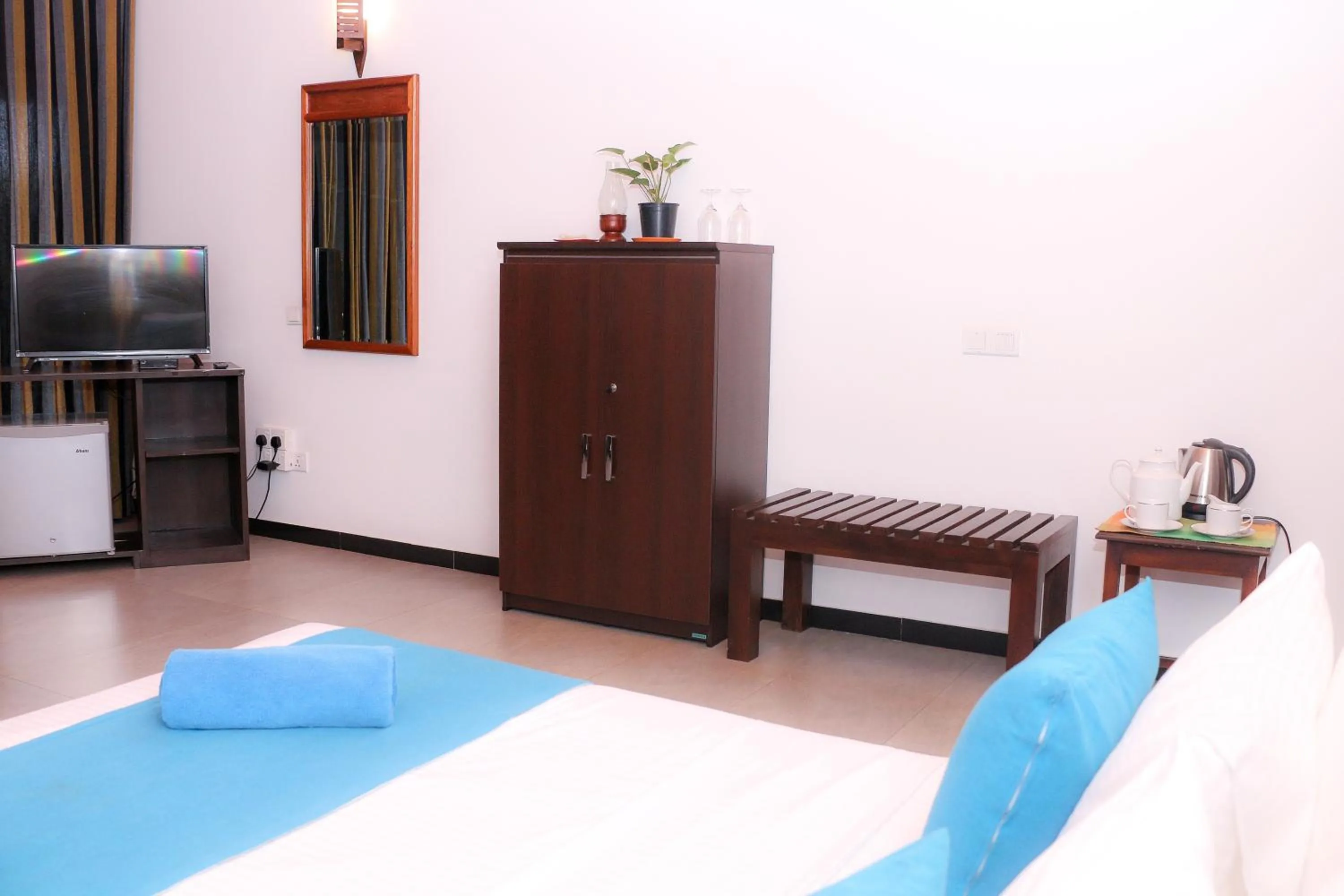 Bedroom, Bed in Seafood Restaurant and Motel