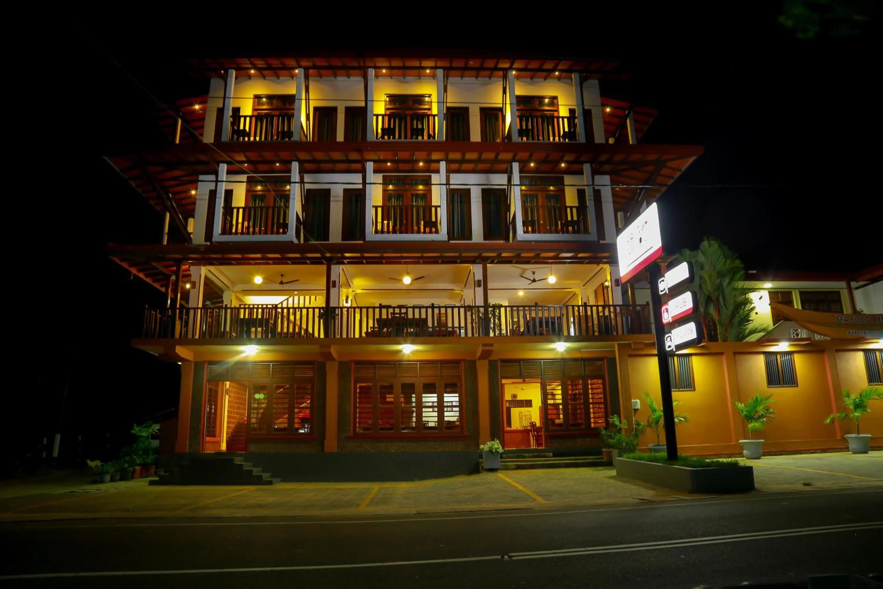 Facade/entrance in Seafood Restaurant and Motel