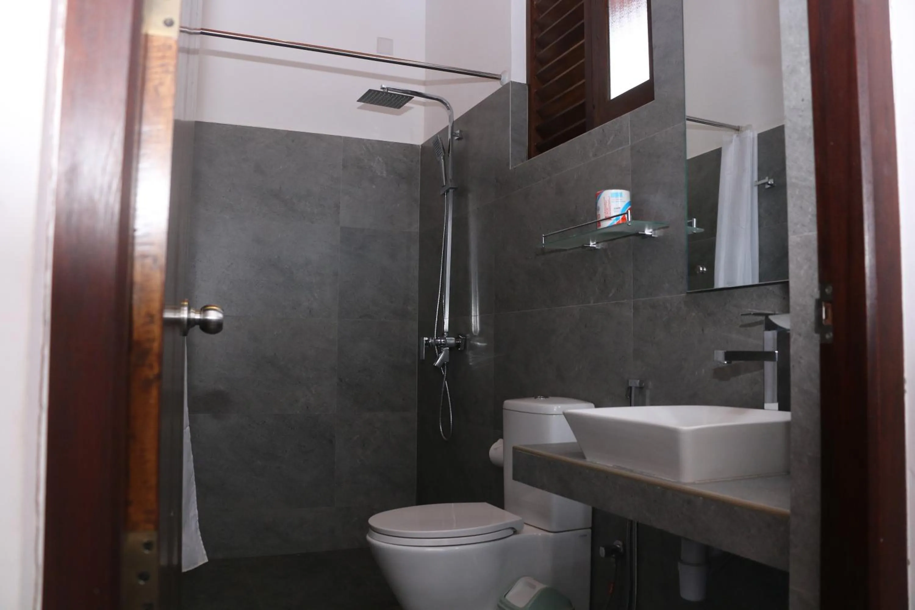 Bathroom in Seafood Restaurant and Motel