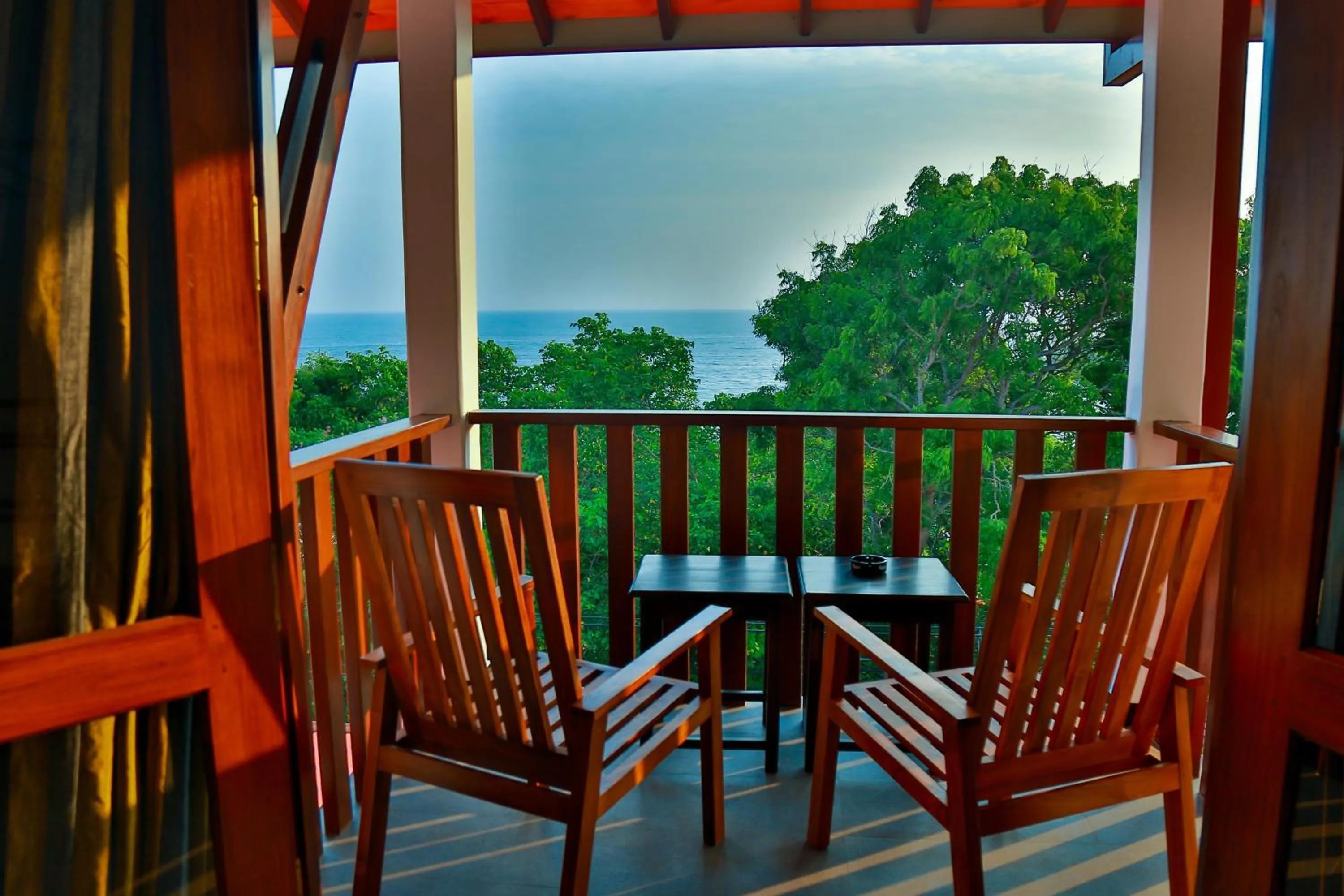Balcony/Terrace in Seafood Restaurant and Motel