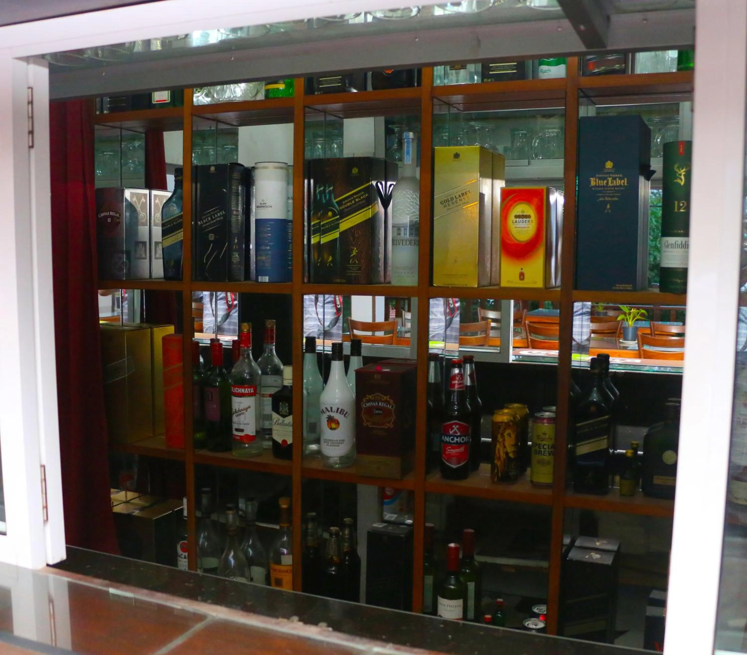 Restaurant/places to eat in Seafood Restaurant and Motel