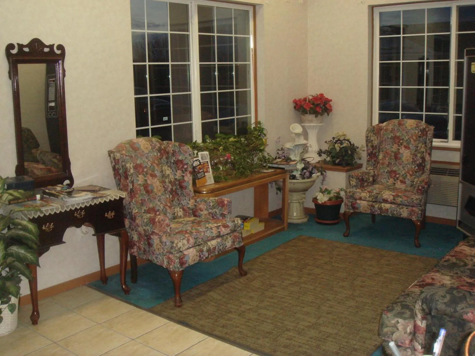 Townhouse Inn & Suites Omaha
