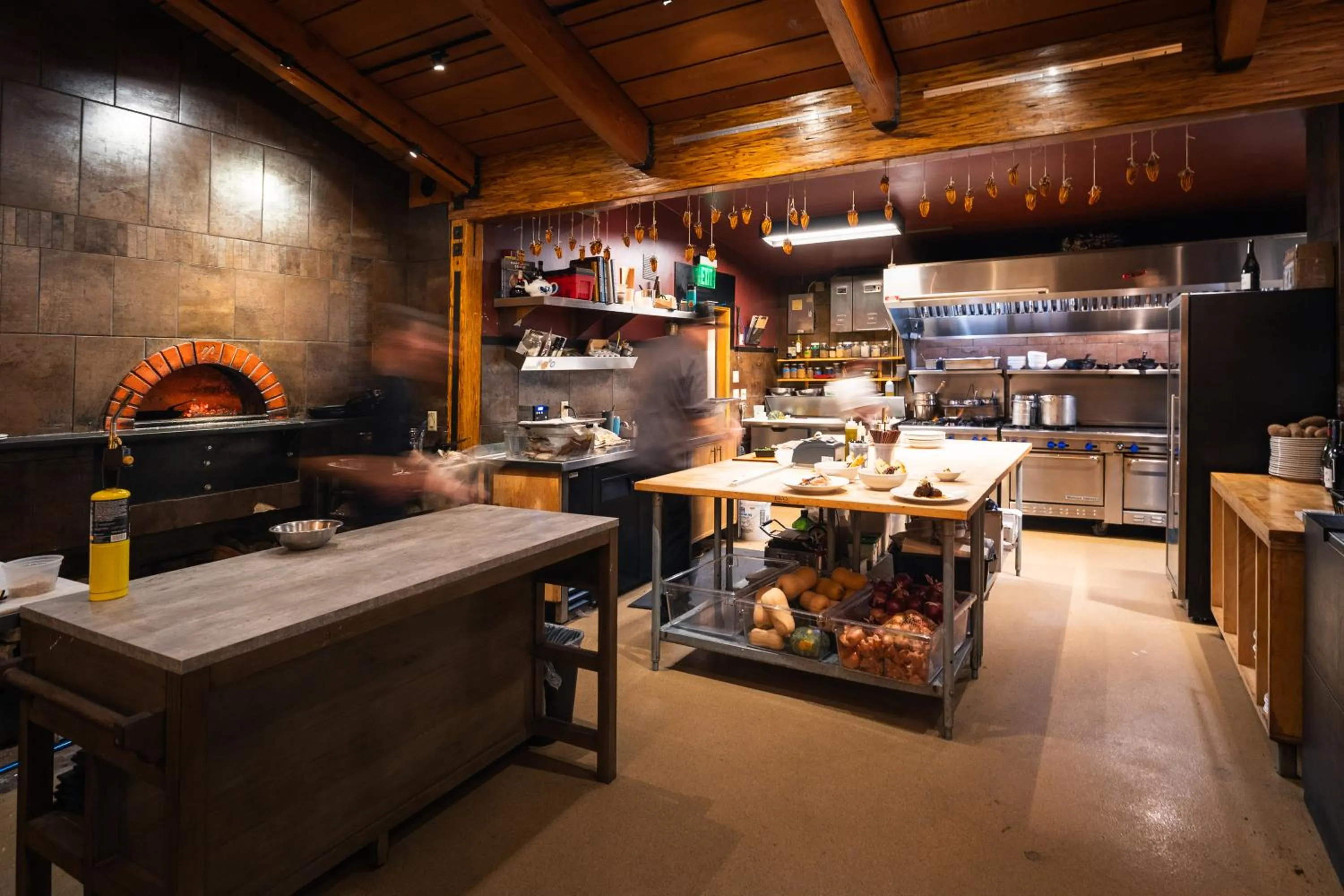 Restaurant/places to eat in Gravity Haus Truckee-Tahoe