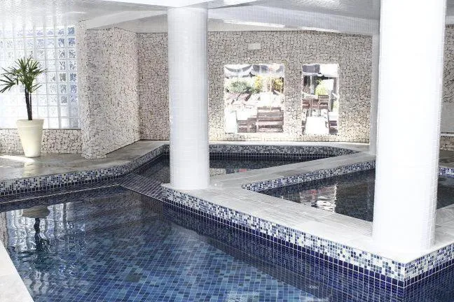 Swimming pool in Salvetti Praia Hotel