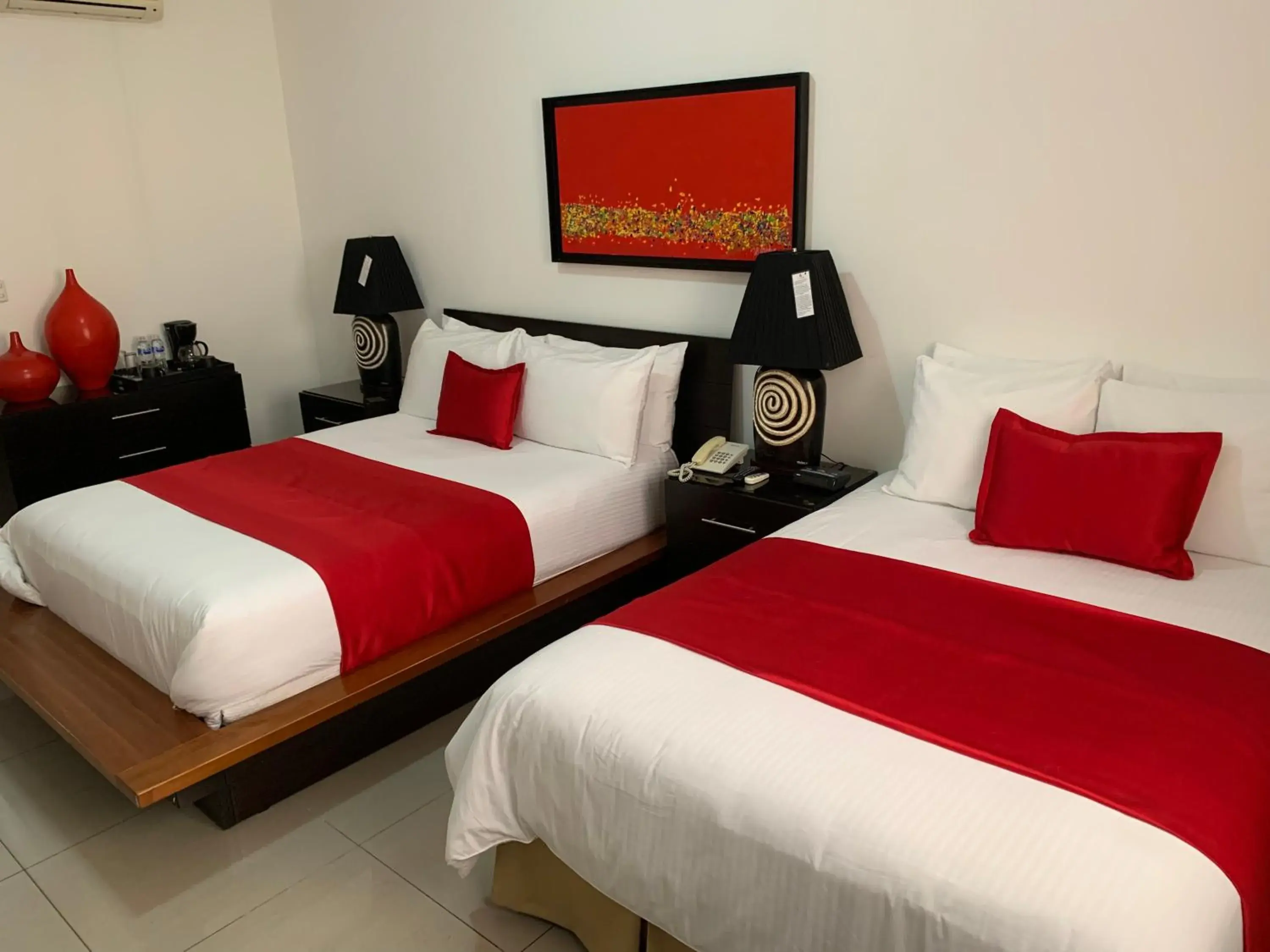 Double Room - single occupancy in Hotel Galerias HN Double Room - single occupancy in Hotel Galerias HN