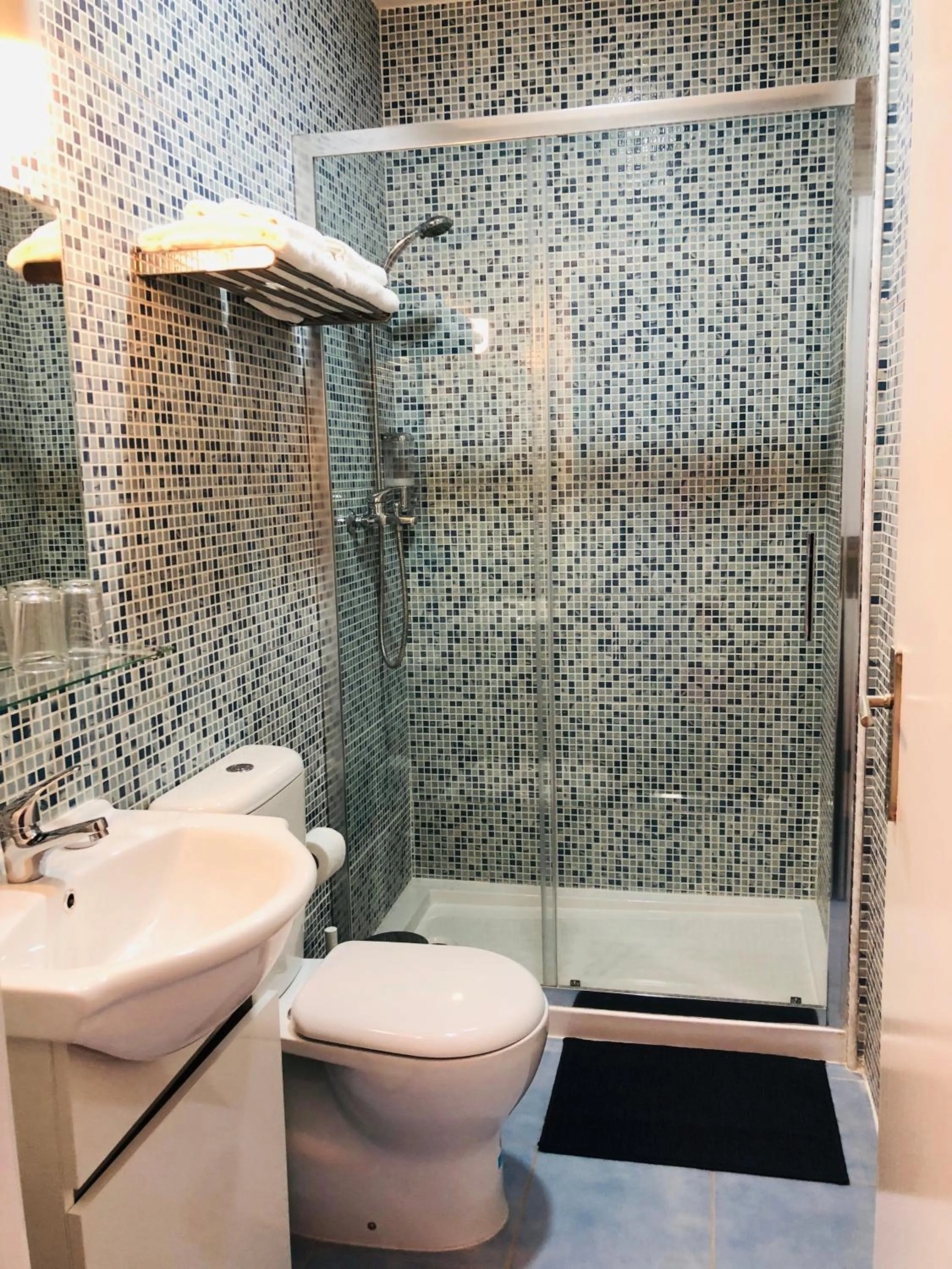 Bathroom in HaoBo Porto Center