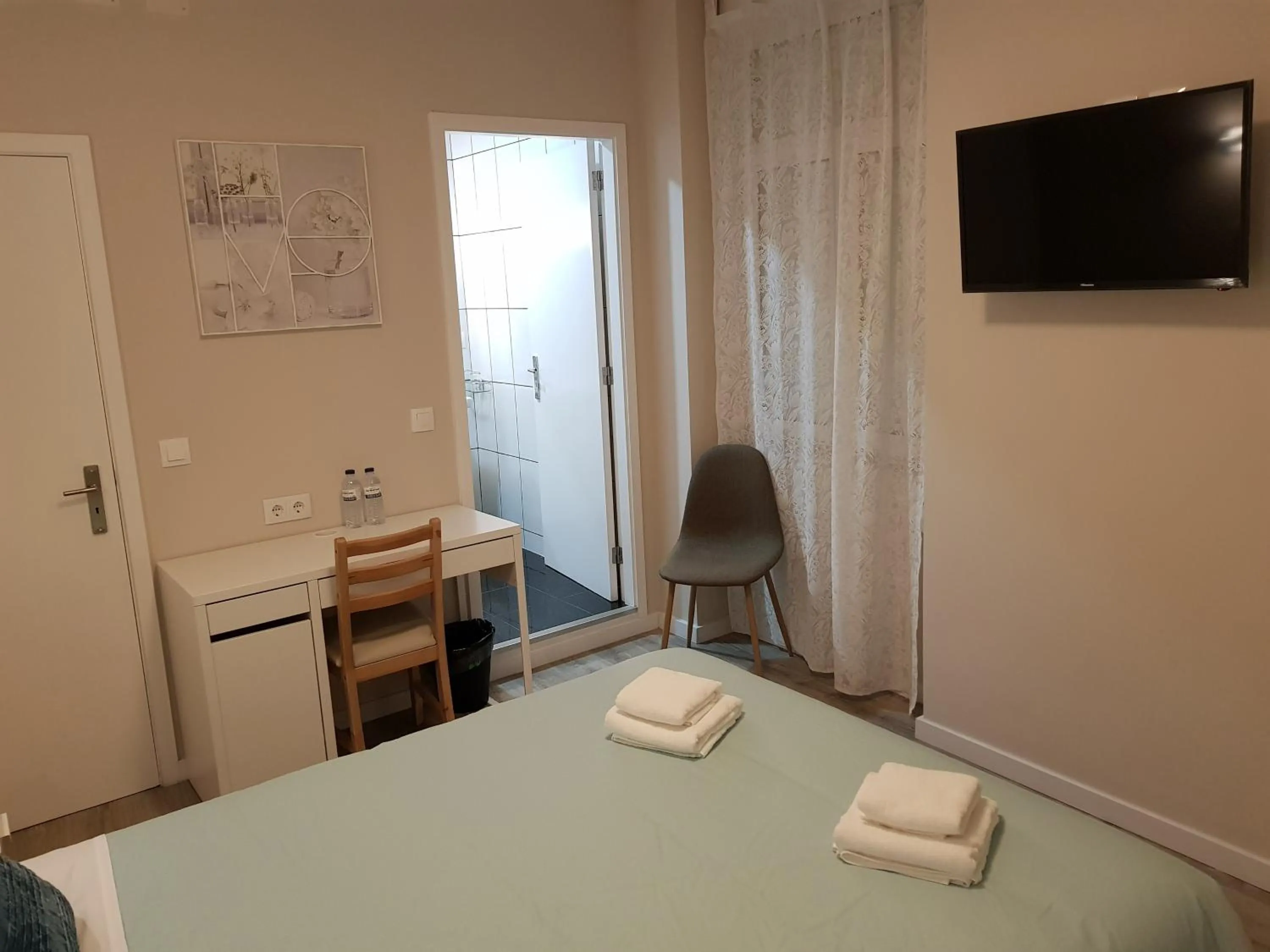 Bedroom, Bed in HaoBo Porto Center