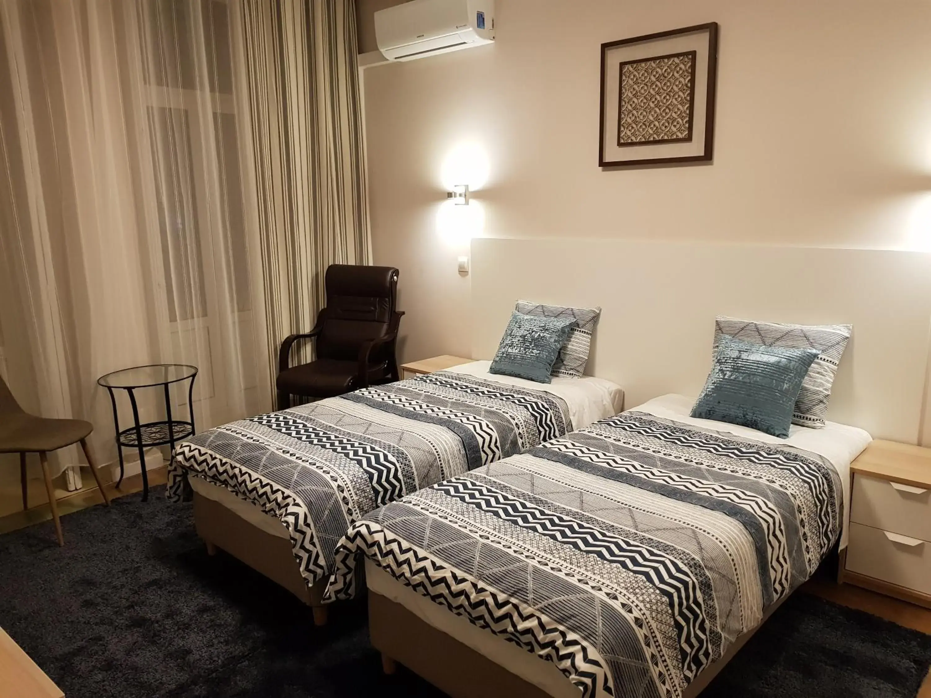 Double or Twin Room with Balcony in HaoBo Porto Center Double or Twin Room with Balcony in HaoBo Porto Center