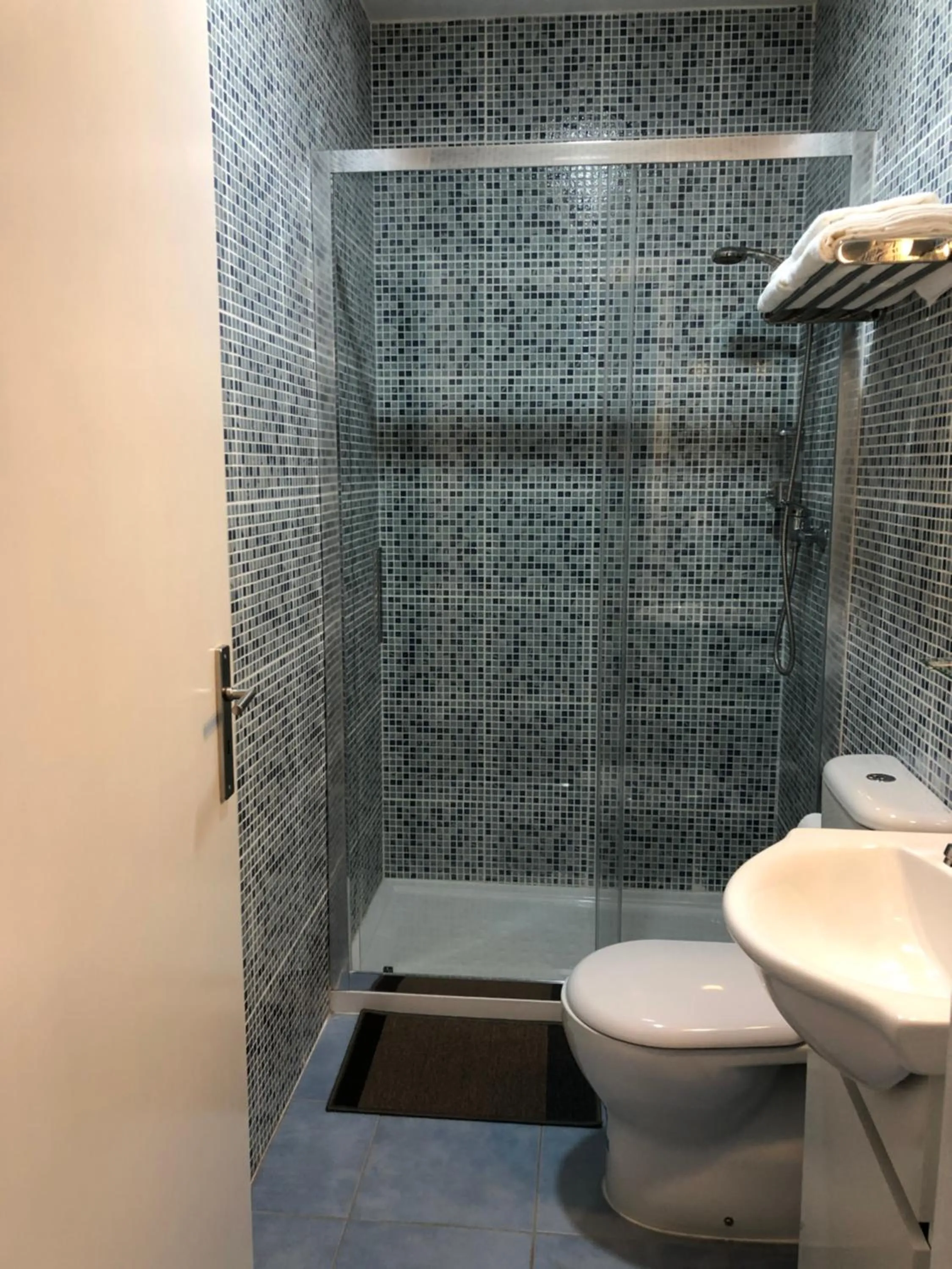 Bathroom in HaoBo Porto Center