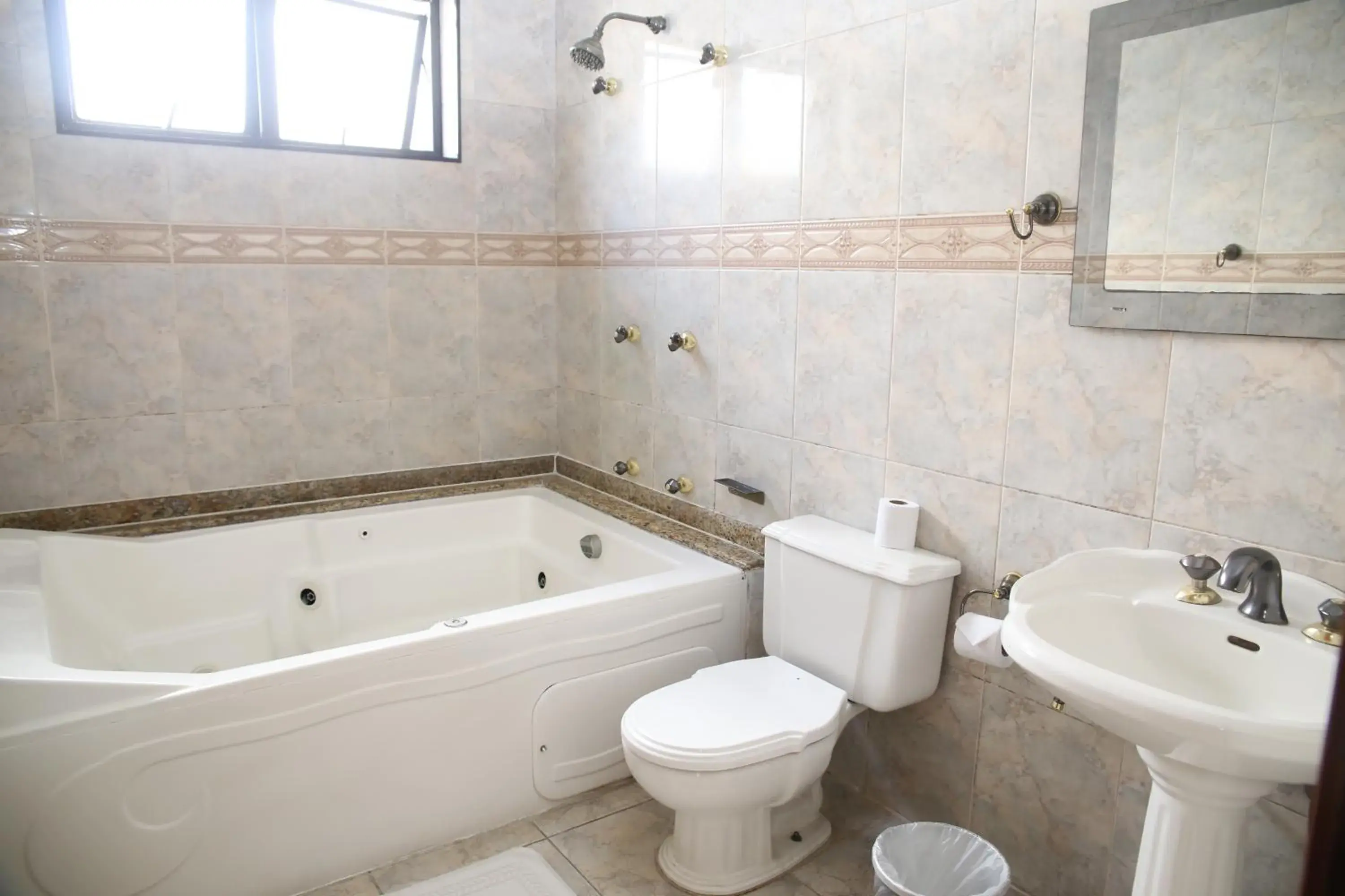 Deluxe Double Room with Spa Bath in Maison Florense Hotel Deluxe Double Room with Spa Bath in Maison Florense Hotel