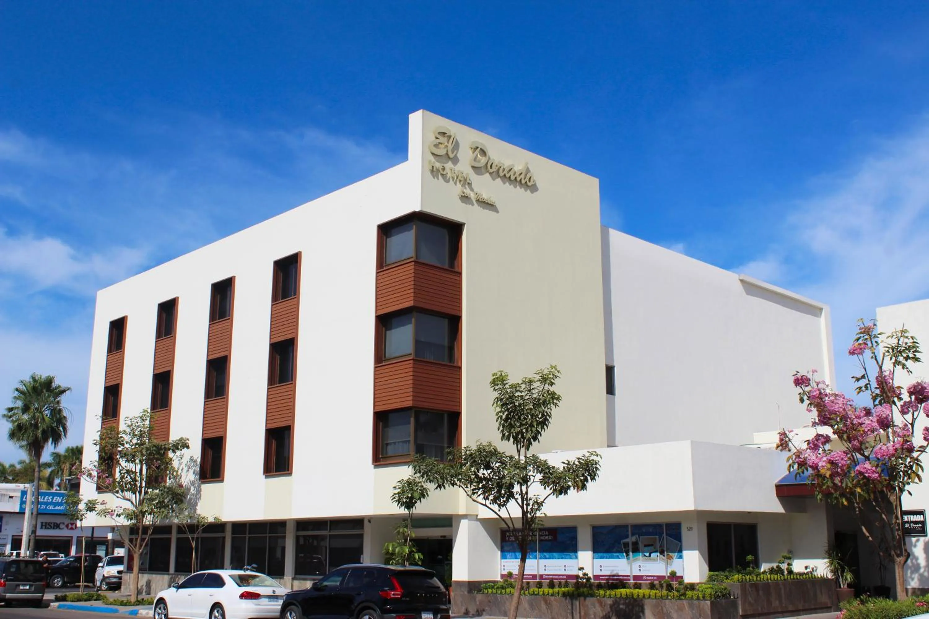 Property building in El Dorado