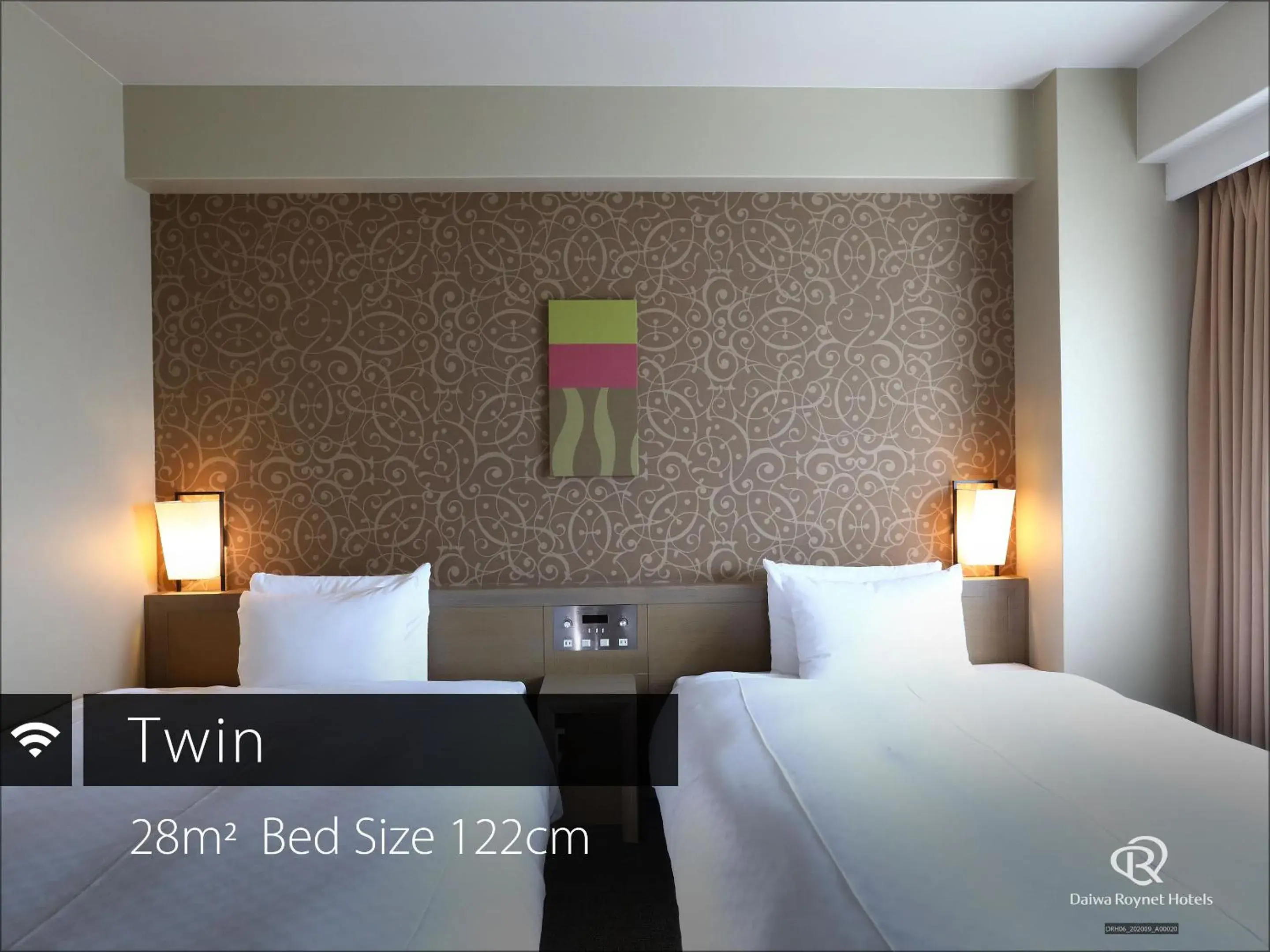 Bed in Daiwa Roynet Hotel Takamatsu Bed in Daiwa Roynet Hotel Takamatsu