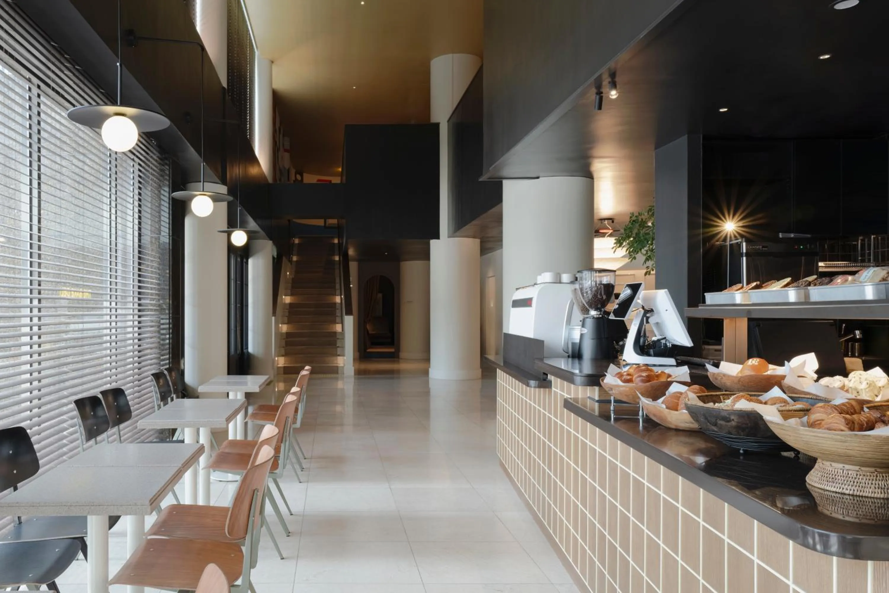 Restaurant/places to eat in Amid Hotel Seoul