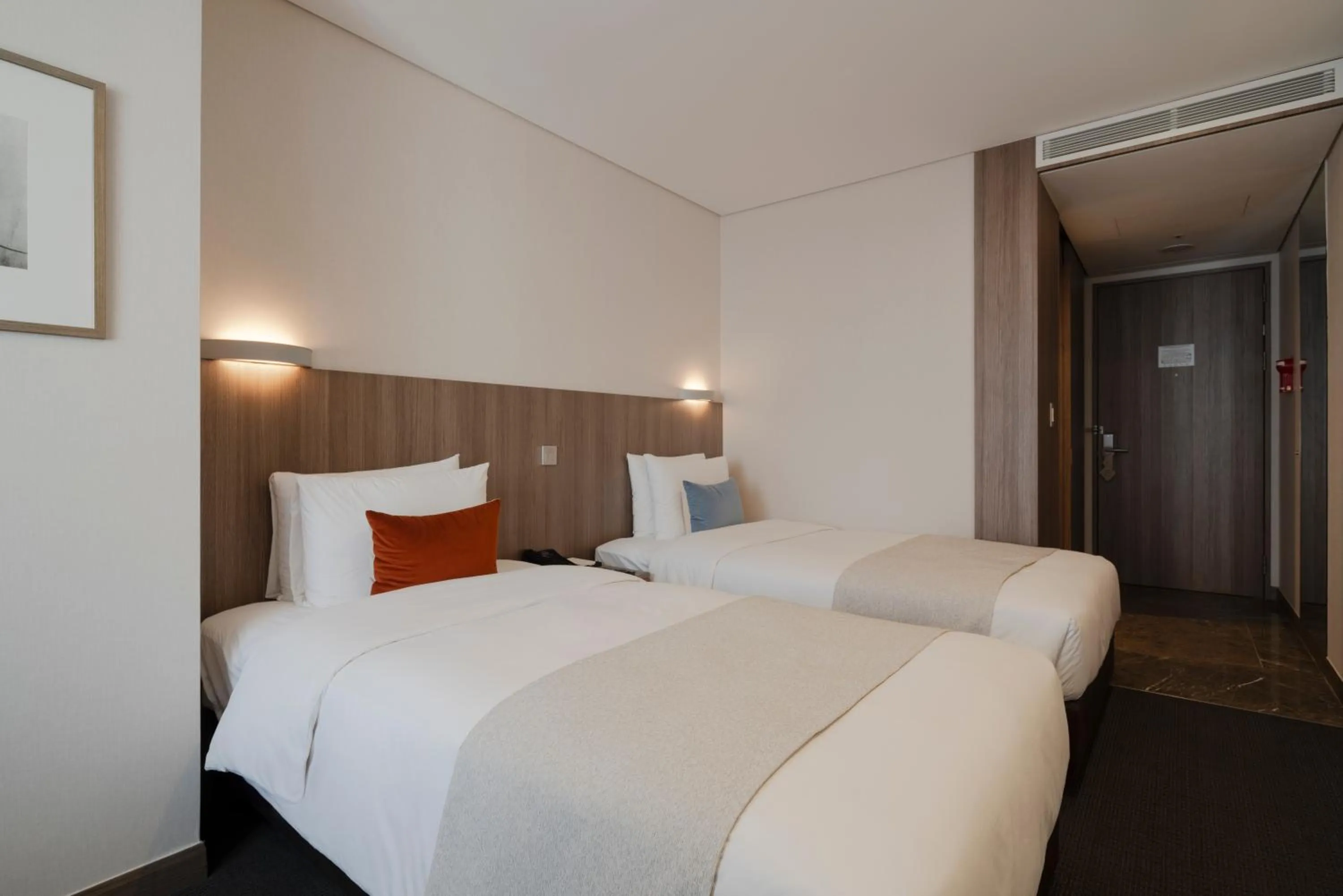 Photo of the whole room, Bed in Amid Hotel Seoul