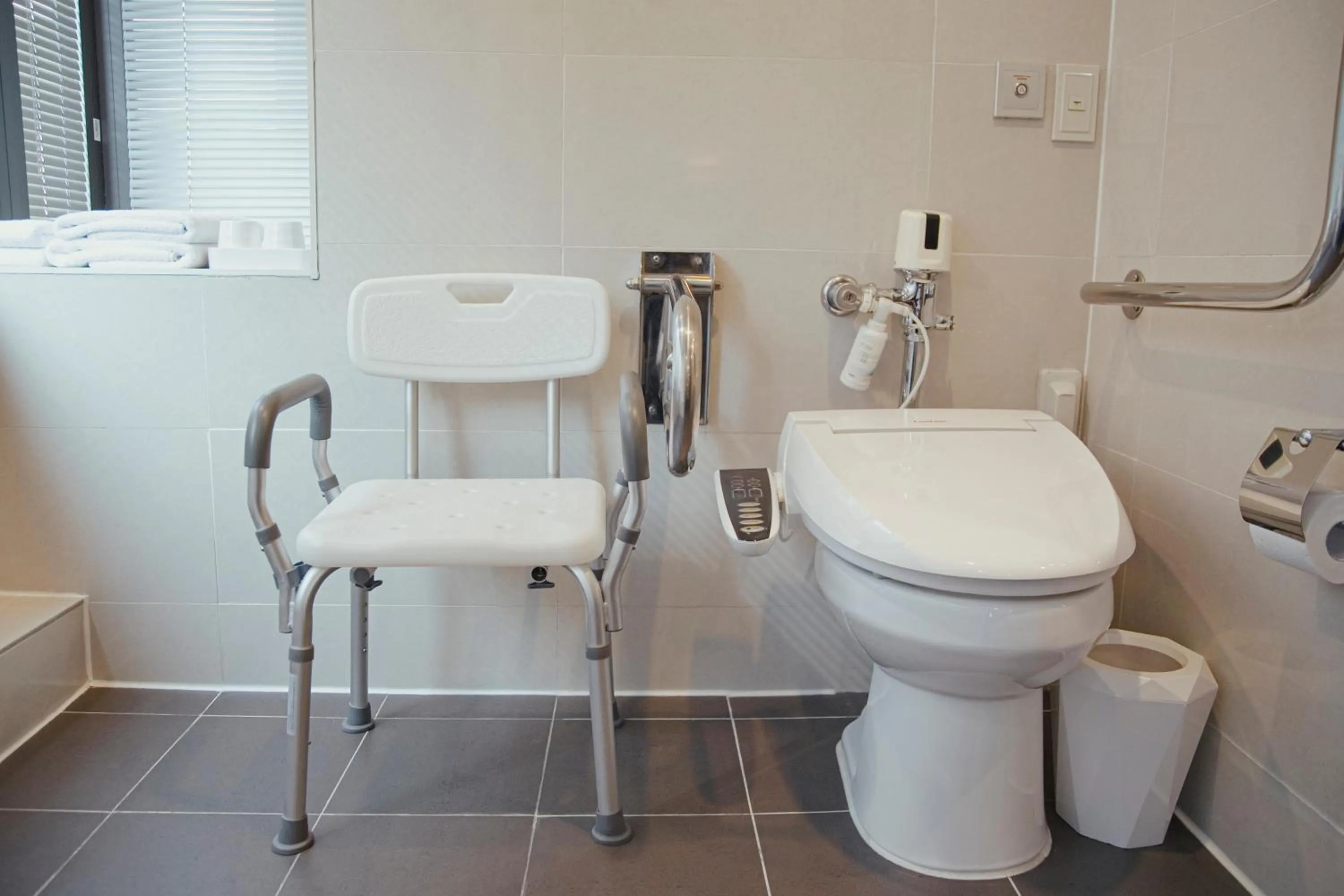 Toilet in Amid Hotel Seoul