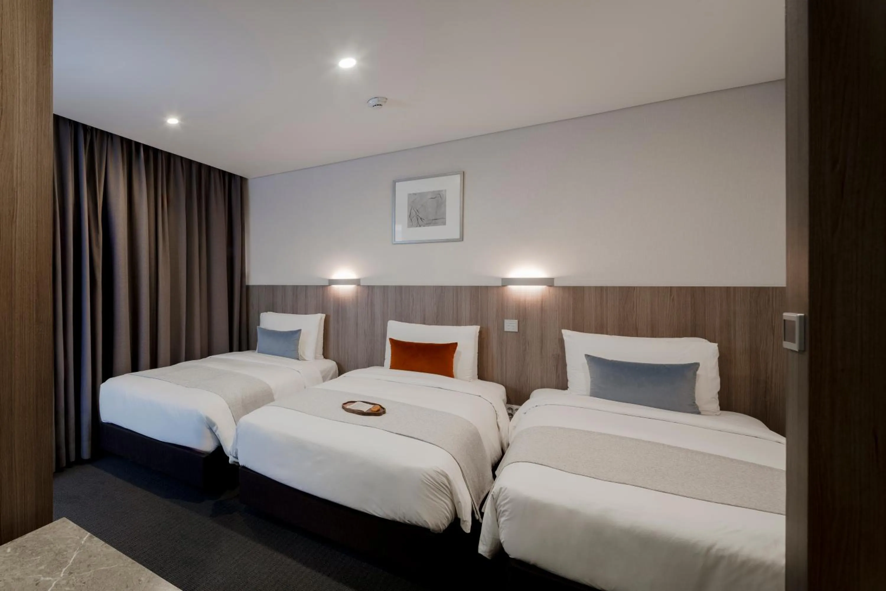 Photo of the whole room, Bed in Amid Hotel Seoul