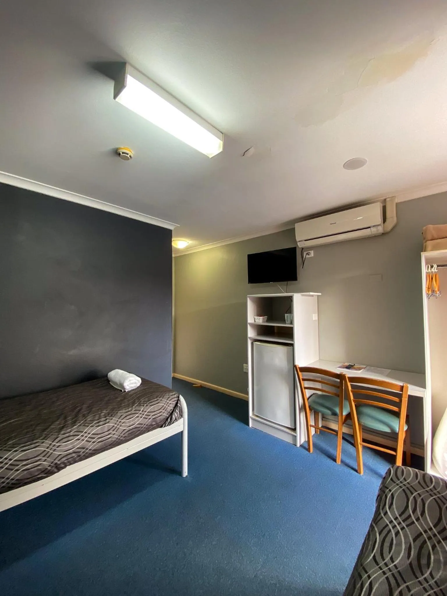 Bed in The Palms Motel- Formerly Flinders Motel