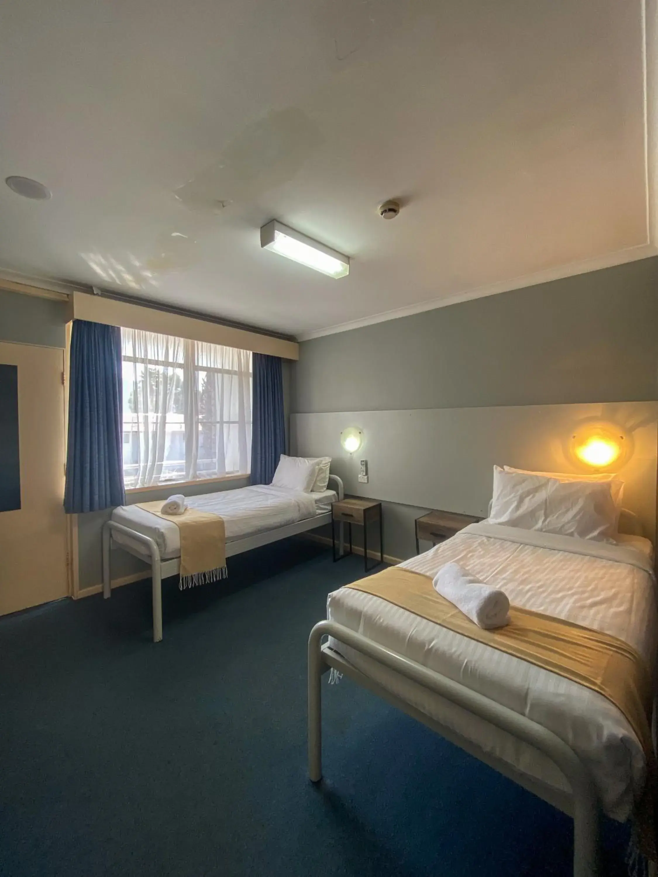 Standard Twin Room in The Palms Motel- Formerly Flinders Motel Standard Twin Room in The Palms Motel- Formerly Flinders Motel