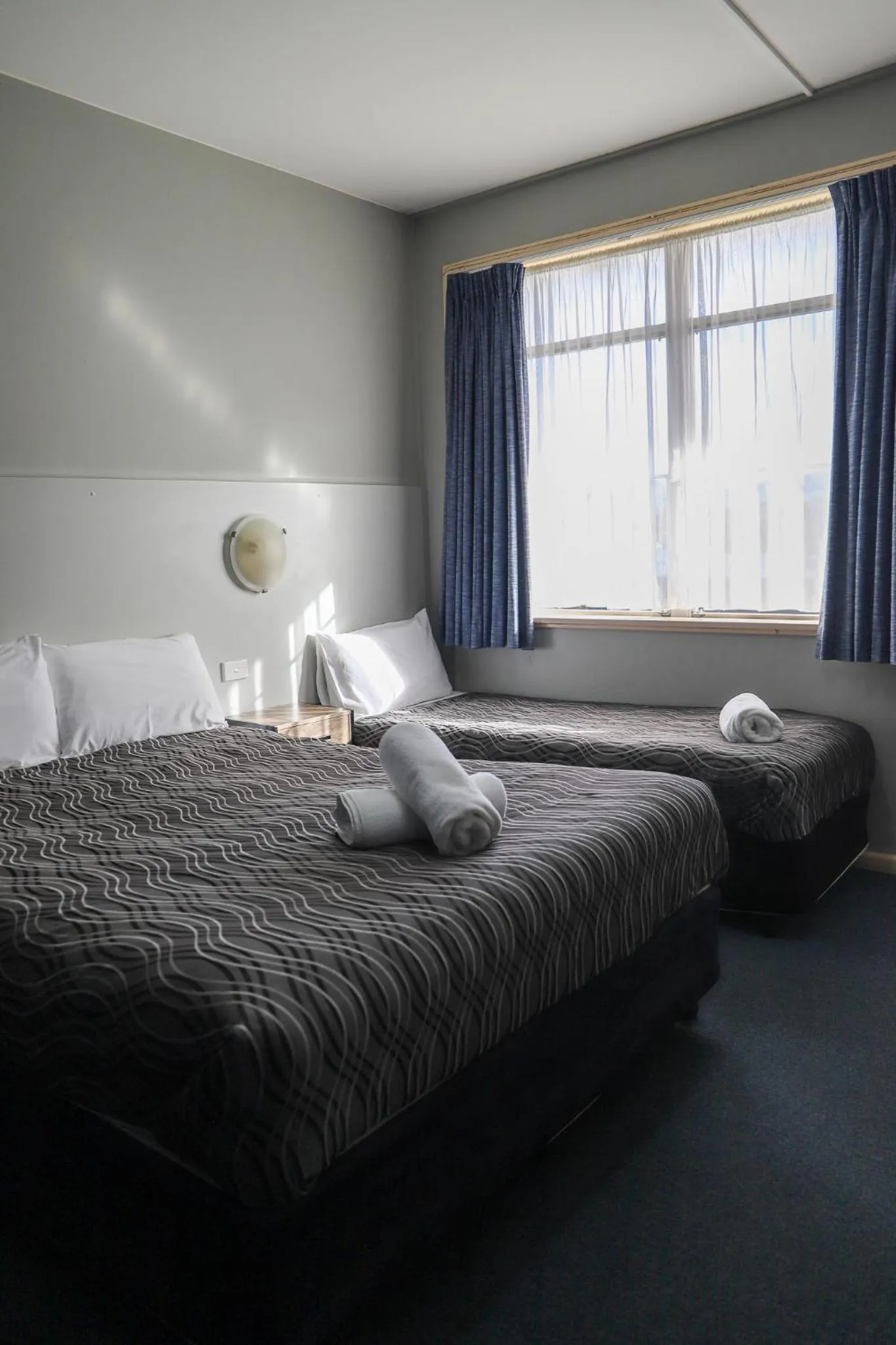 Bed in The Palms Motel- Formerly Flinders Motel