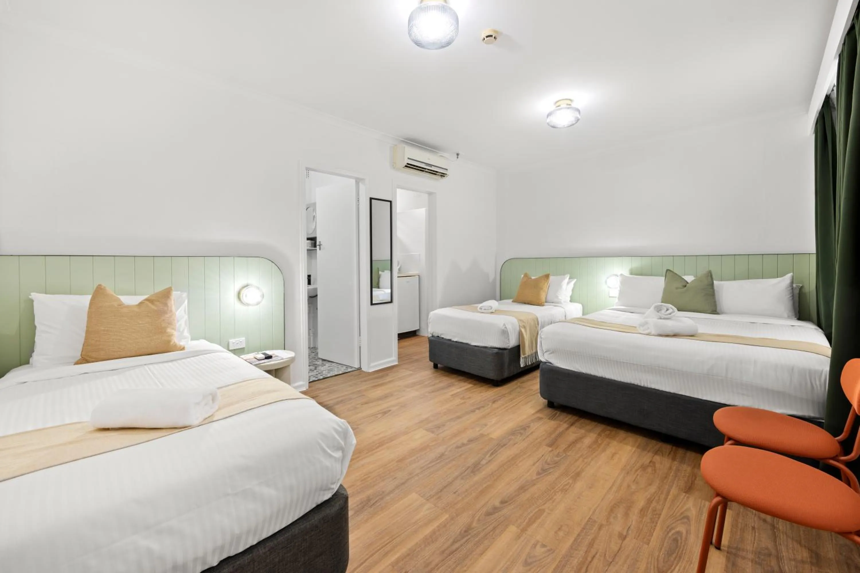 Bed in The Palms Motel- Formerly Flinders Motel