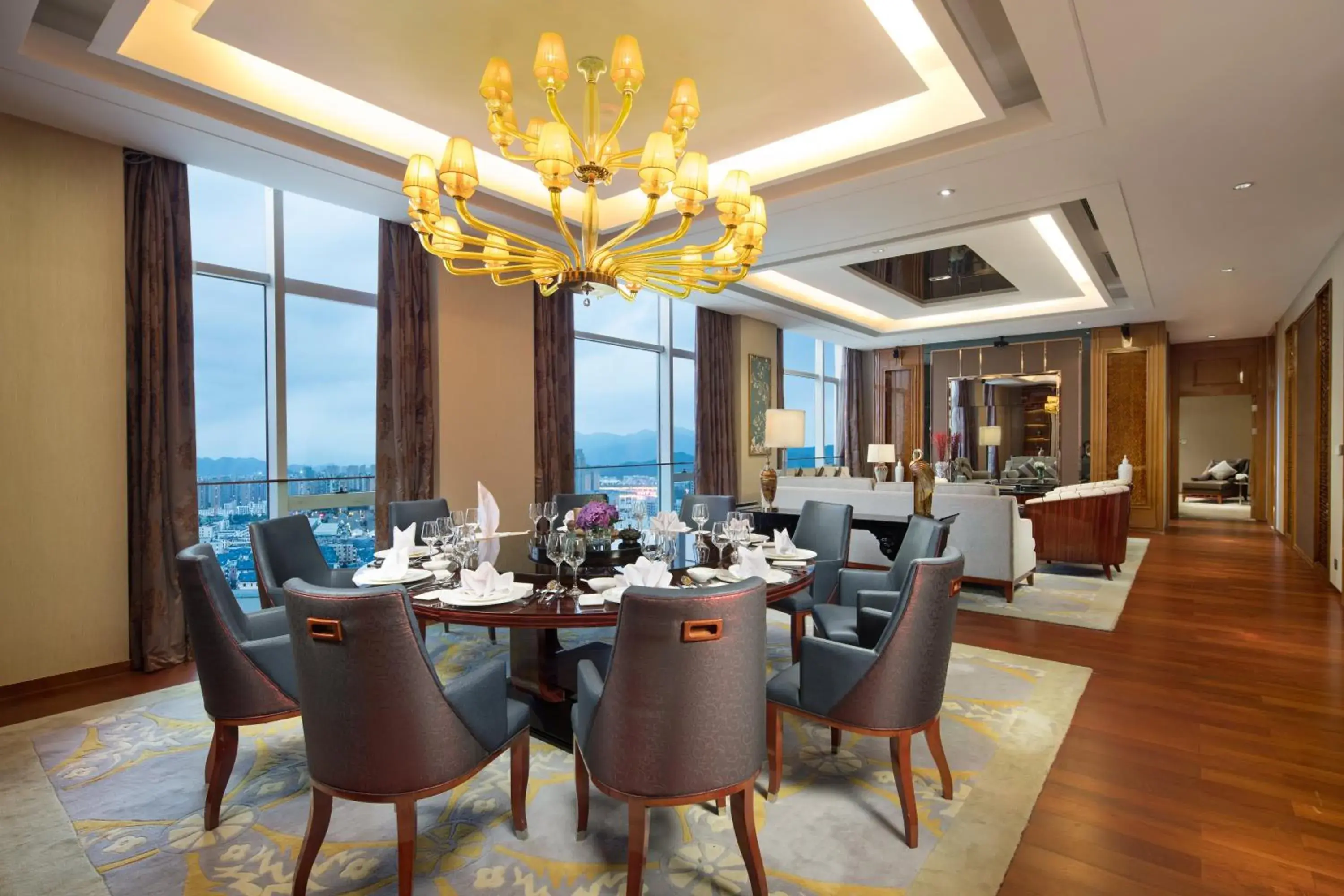 Restaurant/places to eat in Crowne Plaza Taizhou by IHG Restaurant/places to eat in Crowne Plaza Taizhou by IHG